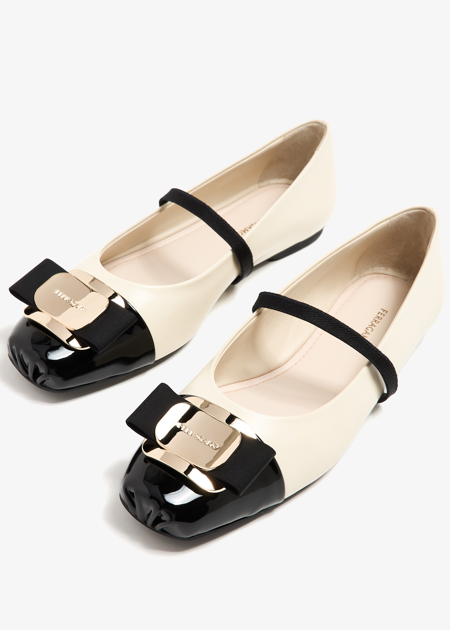 Ferragamo New Vara plate ballerinas for Women - White in UAE