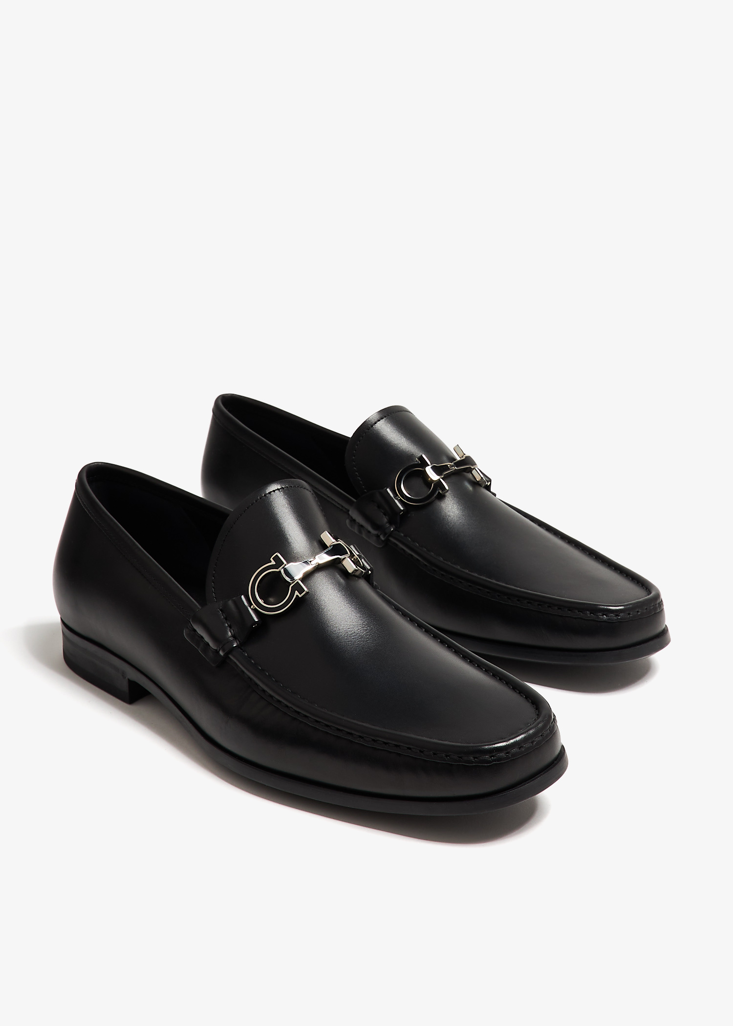 Ferragamo Chris moccasins for Men - Black in UAE | Level Shoes
