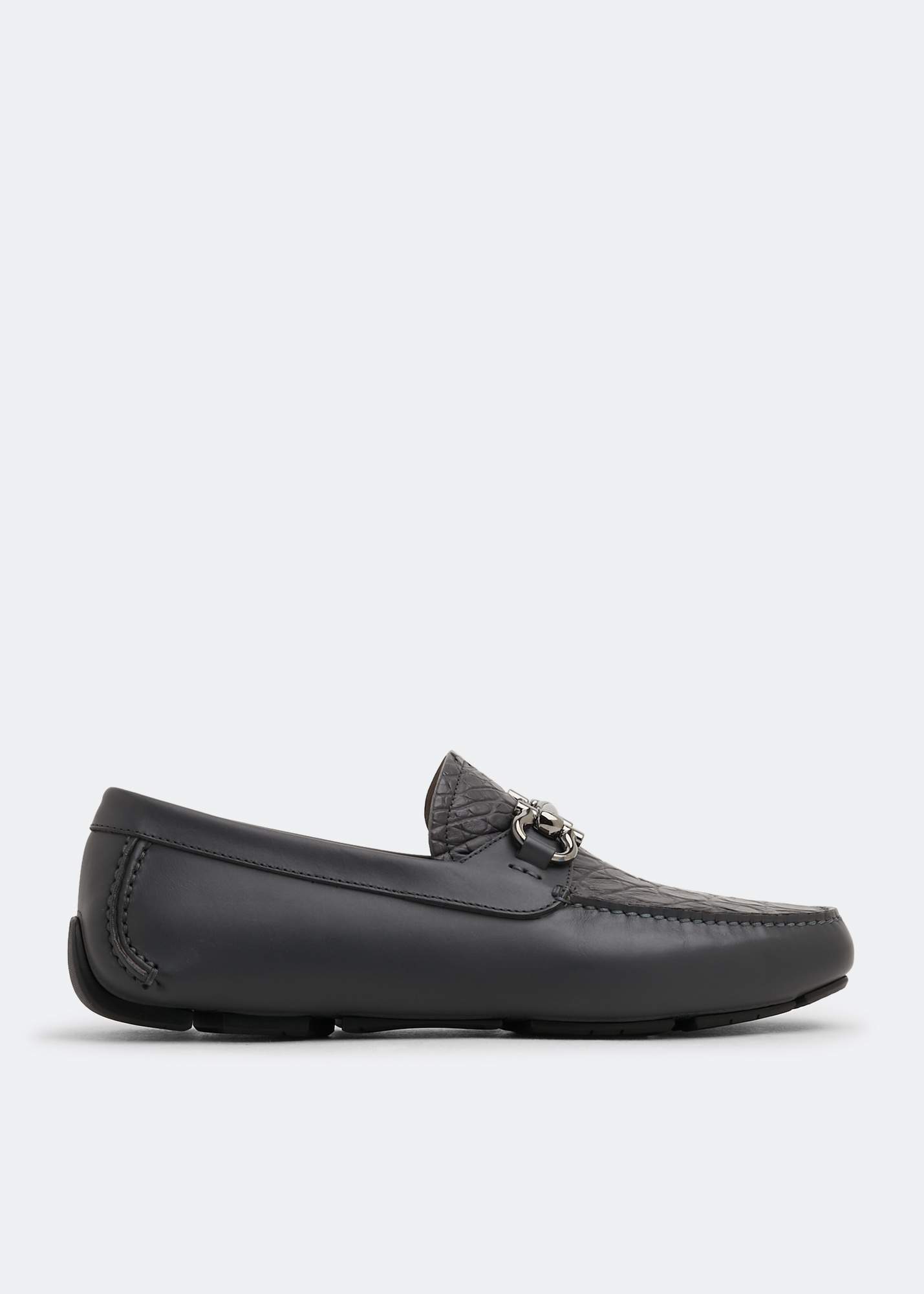 Ferragamo Gancini driving loafers for Men - Grey in UAE