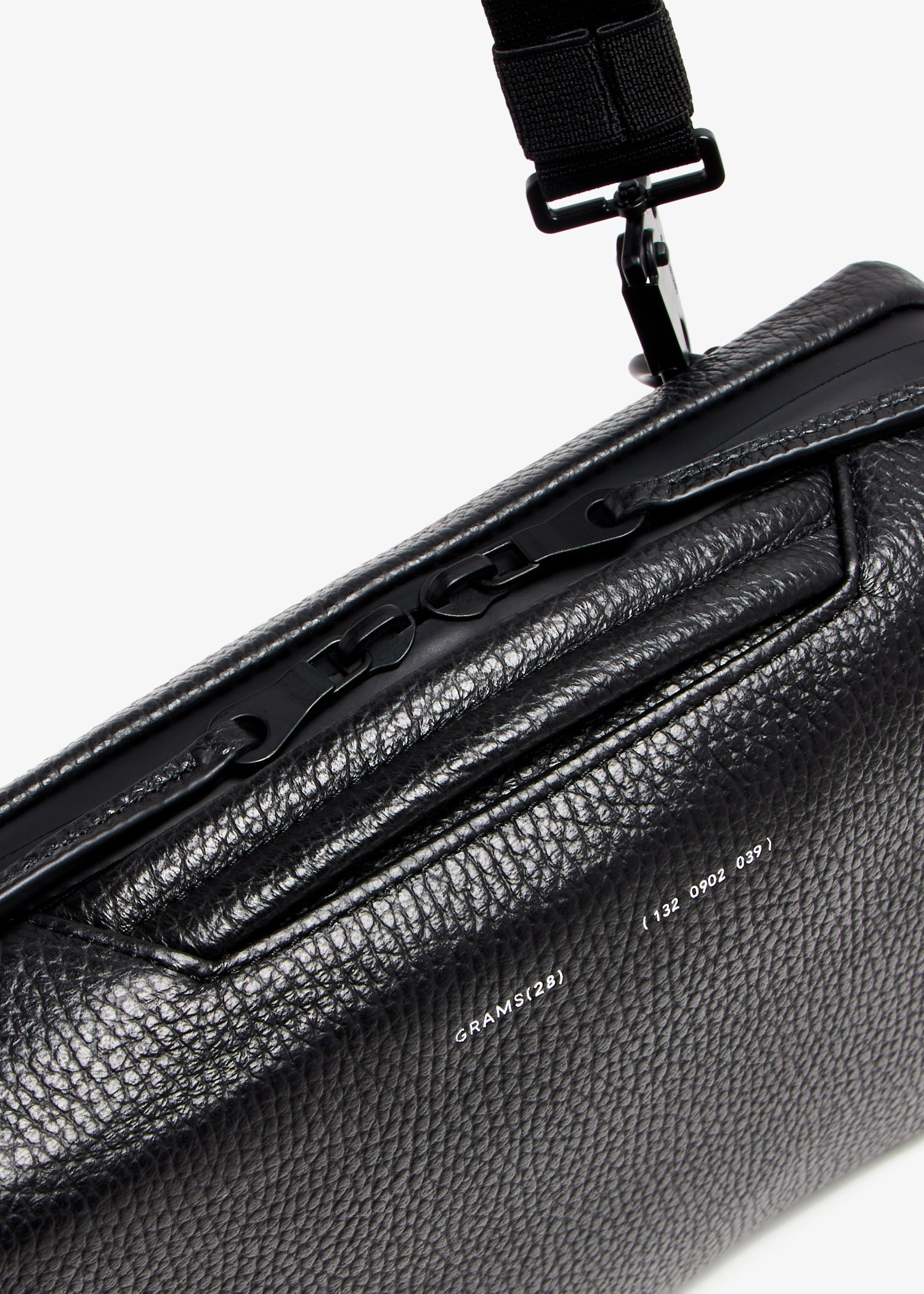 GRAMS28 132 pro essential case for Men - Black in UAE