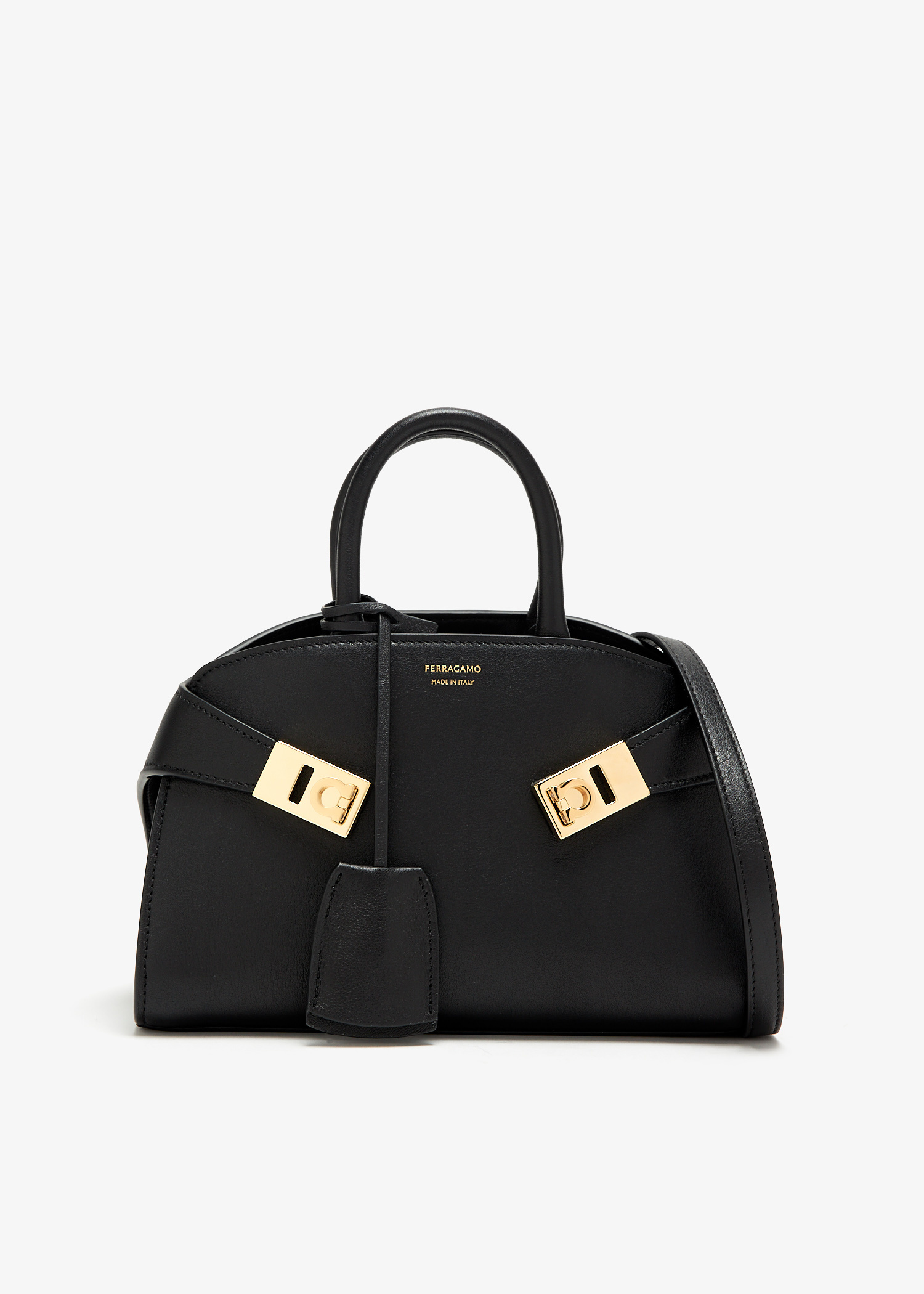 24AW new/FERRAGAMO ハグスモールショルダーバッグ Bag Black 215975-768853_1.jpg?ts=