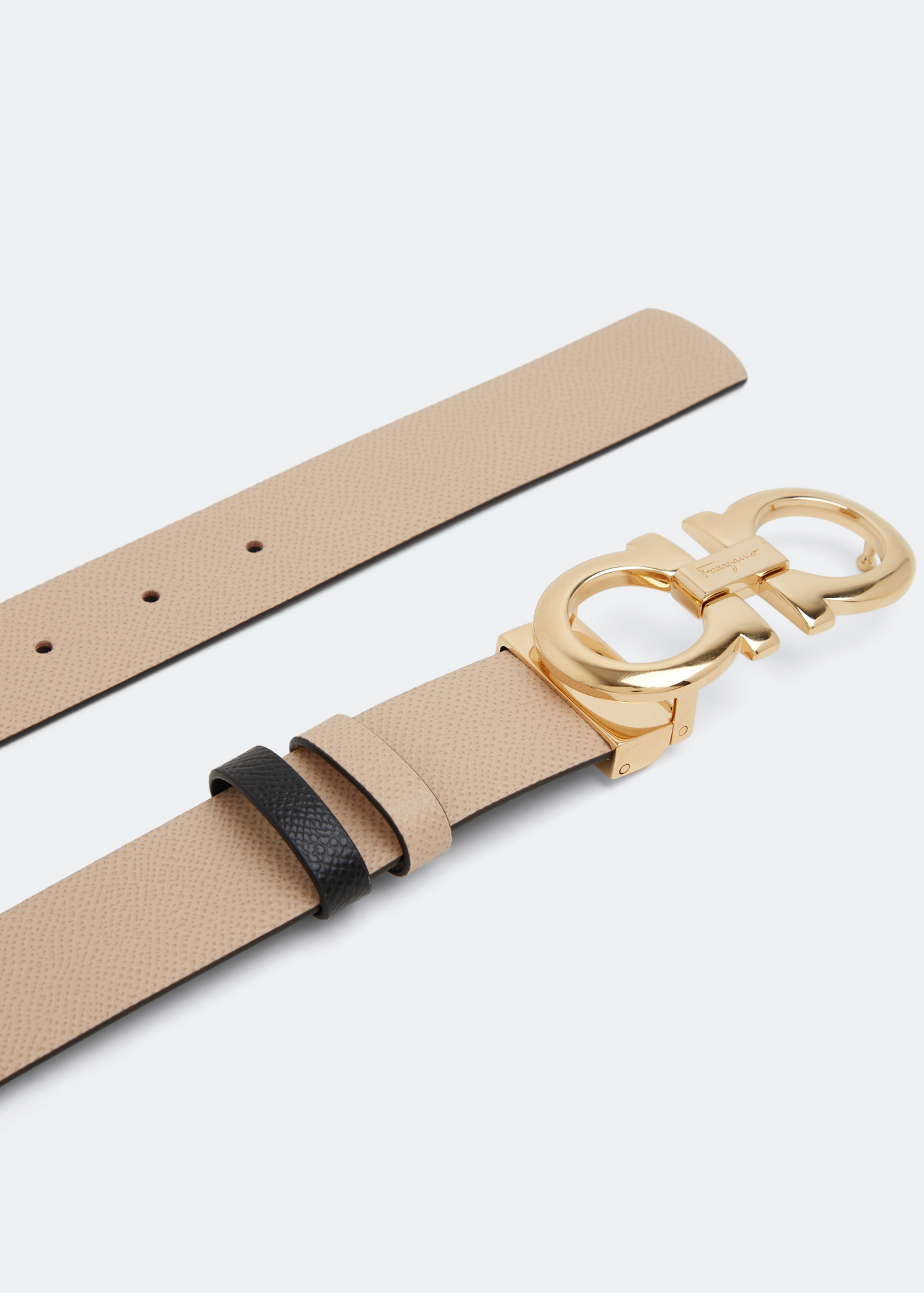 【関税・送料込み】FERRAGAMO BELTS BEIGE LEATHER GANCINI BELT Gancini reversible leather belt in beige - Ferragamo | Mytheresa
