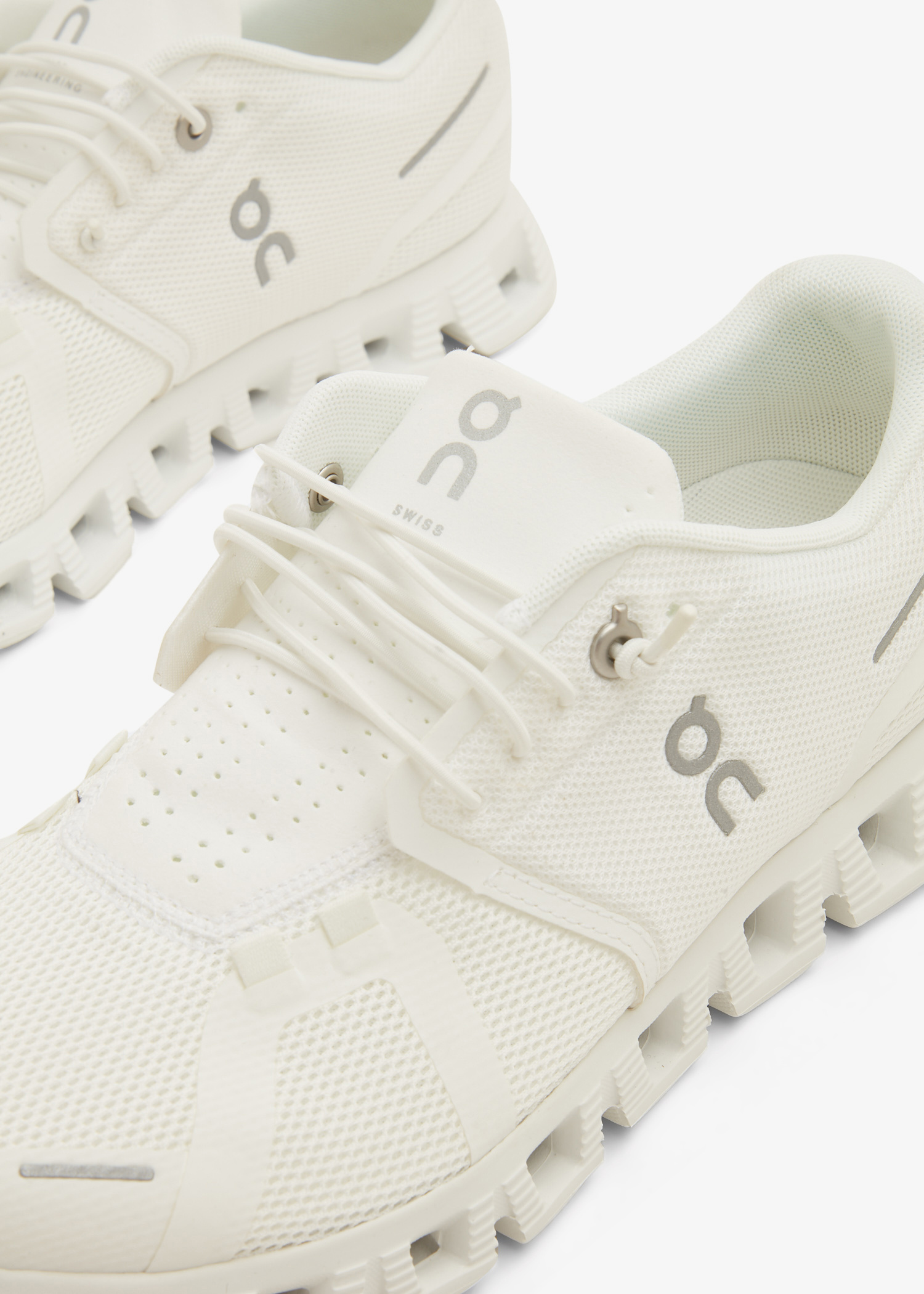 【最新入荷】 White - Women for sneakers 5 Cloud On in Shoes Level | Qatar その他
