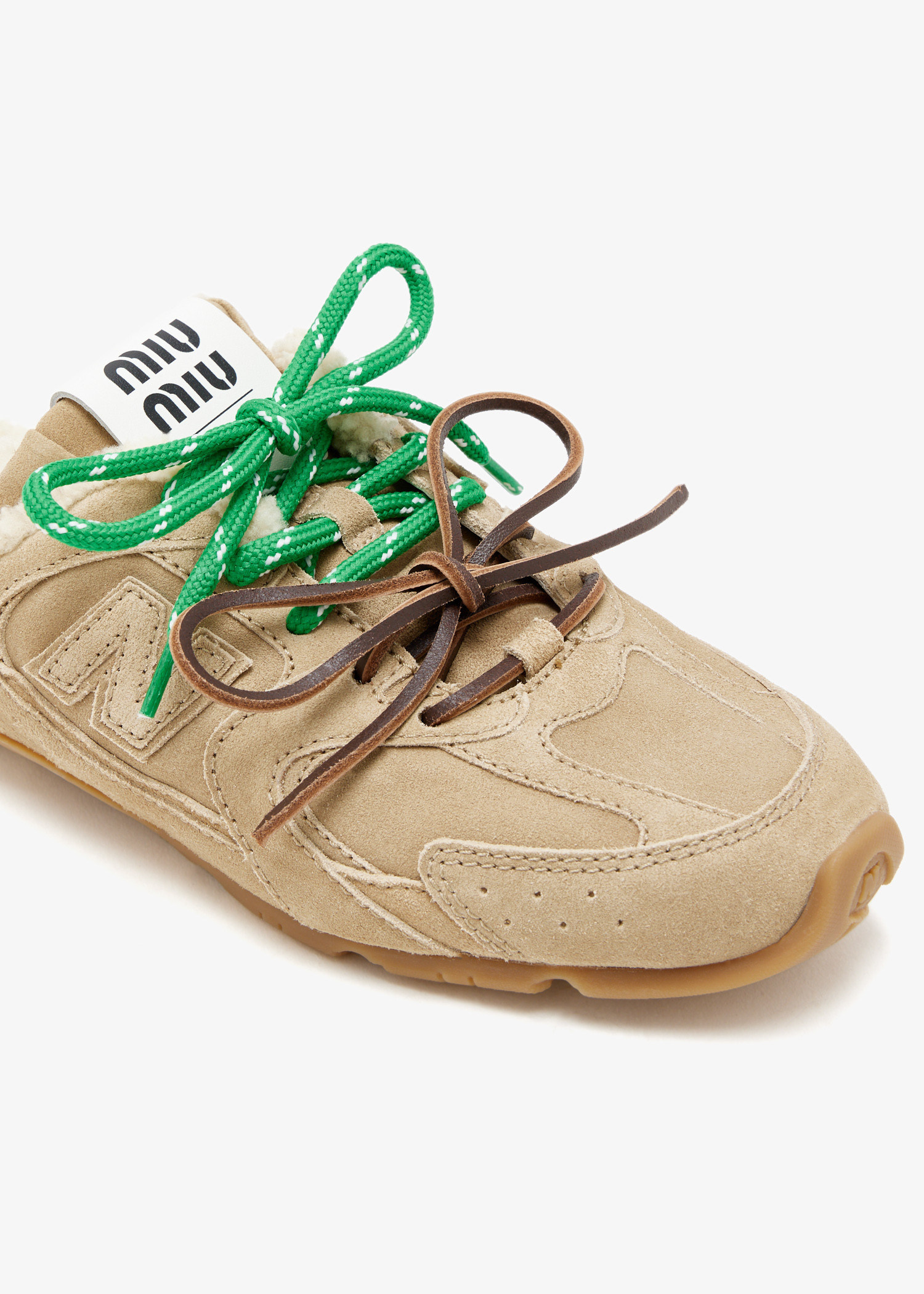 New Balance x Miu Miu】もこもこ スニーカー (MiuMiu