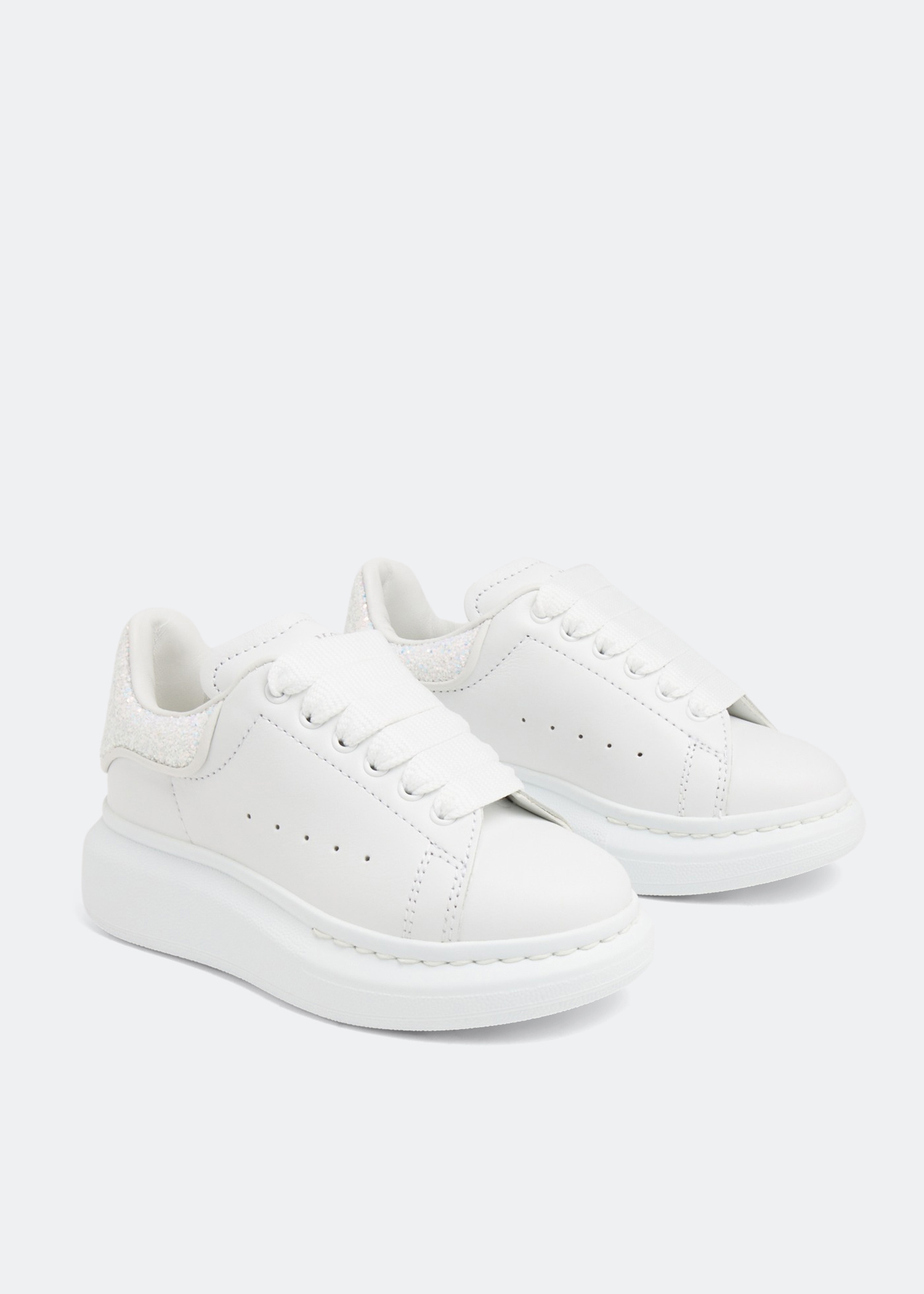McQueen 女童超大运动鞋- 白色| 阿联酋Level Shoes