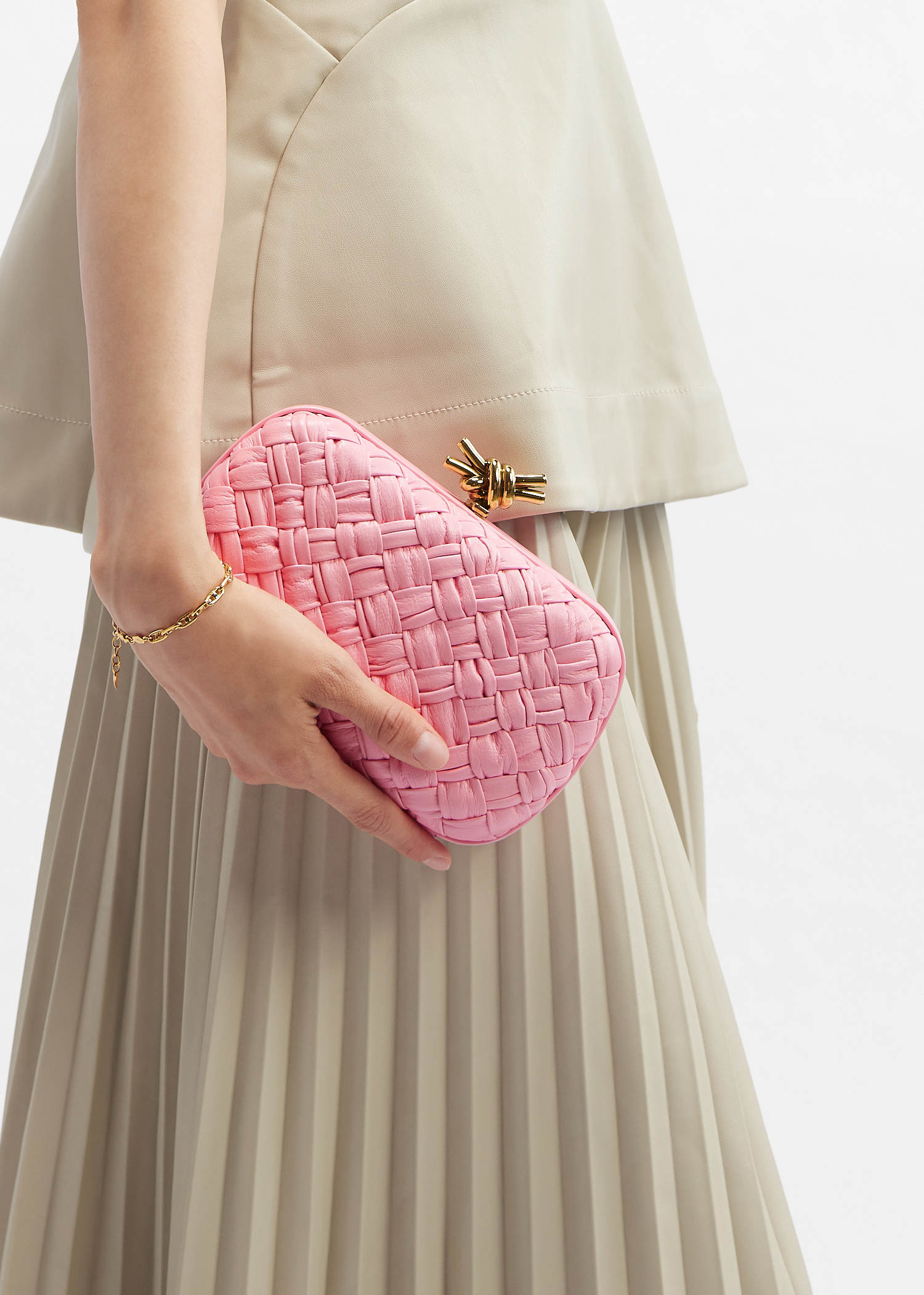 Bottega Veneta Knot clutch for Women - Pink in Qatar | Level