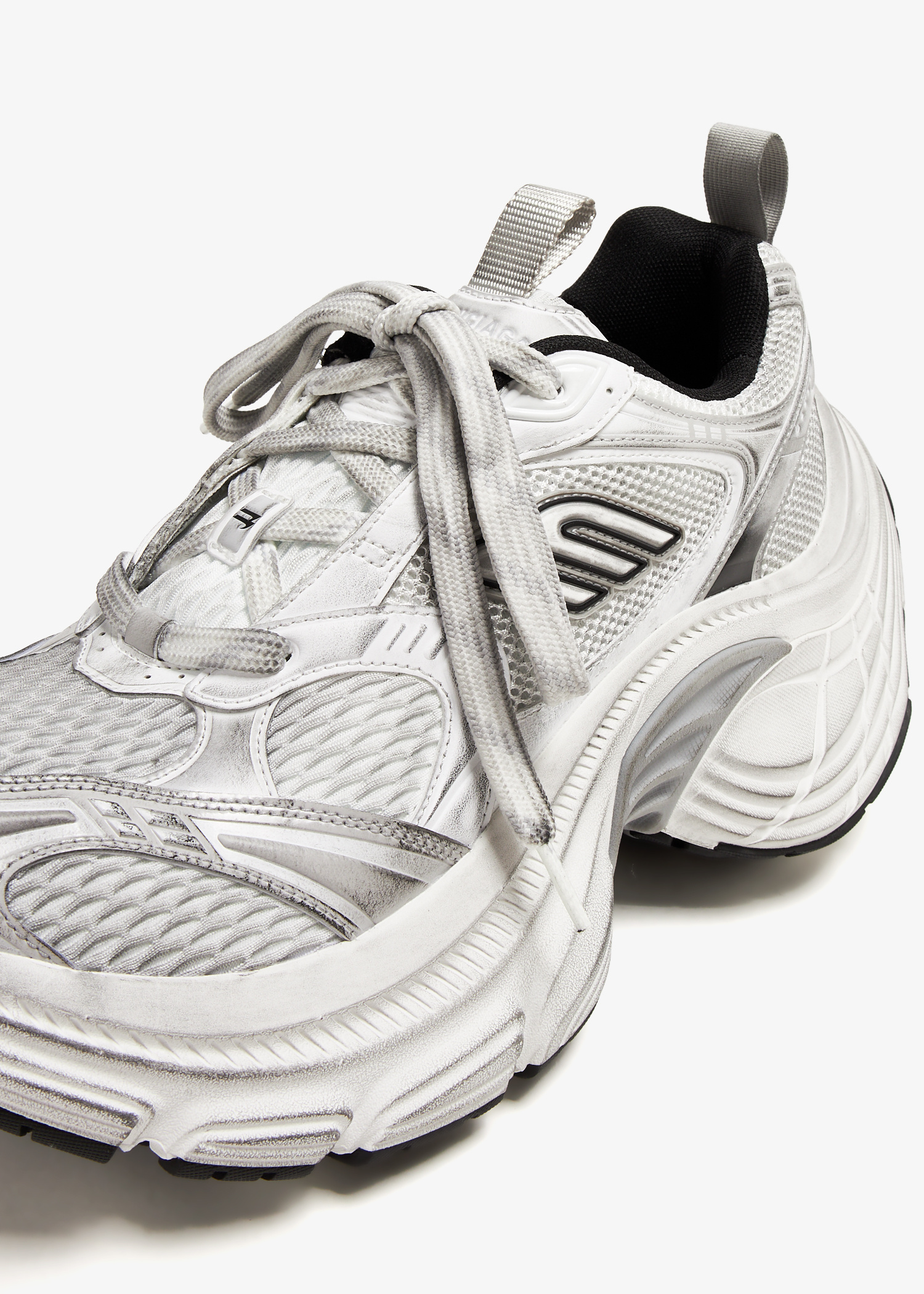 Balenciaga 10XL sneakers for Men - White in UAE | Level Shoes