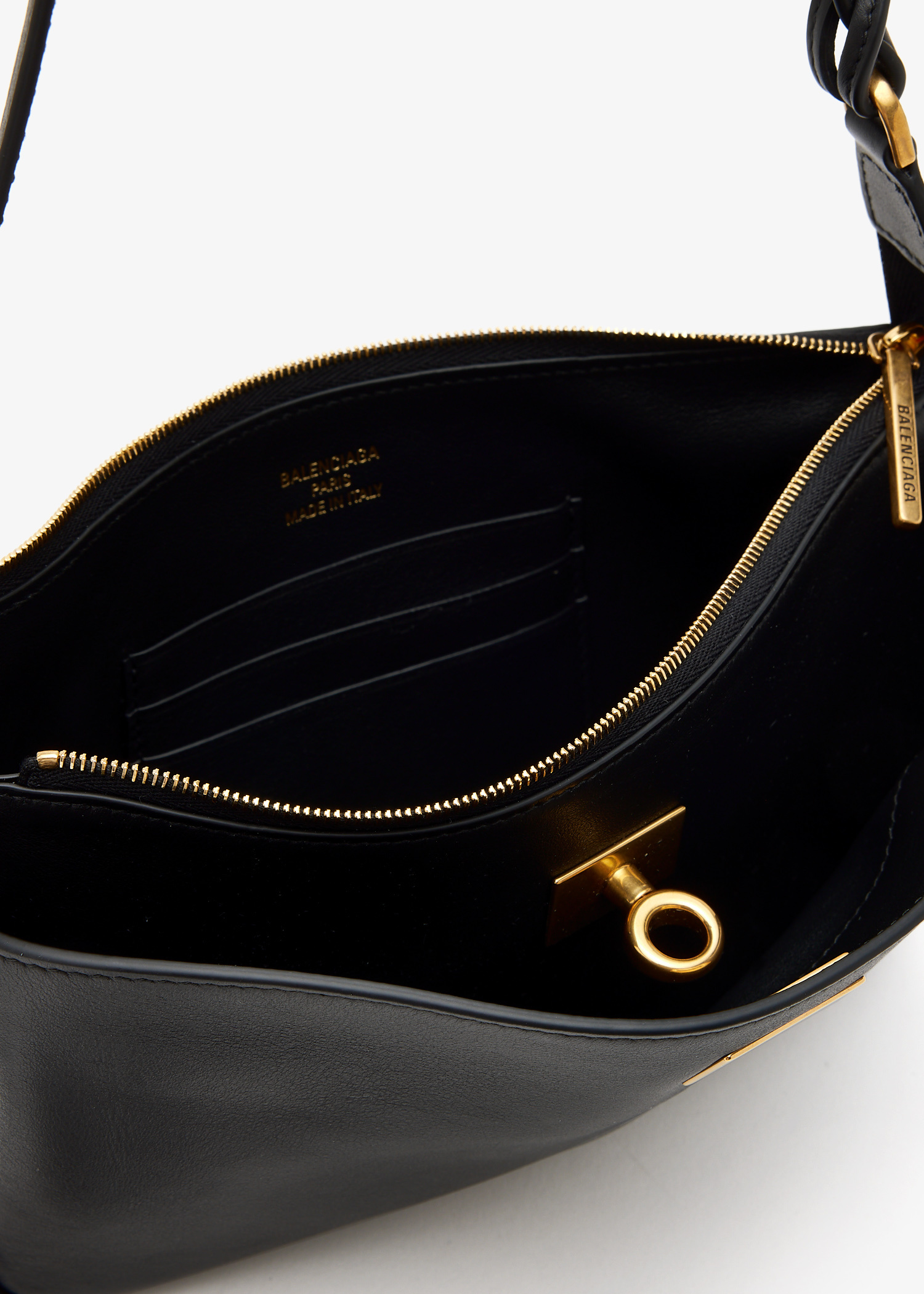 Balenciaga Rodeo sling pochette for Women - Black in Qatar