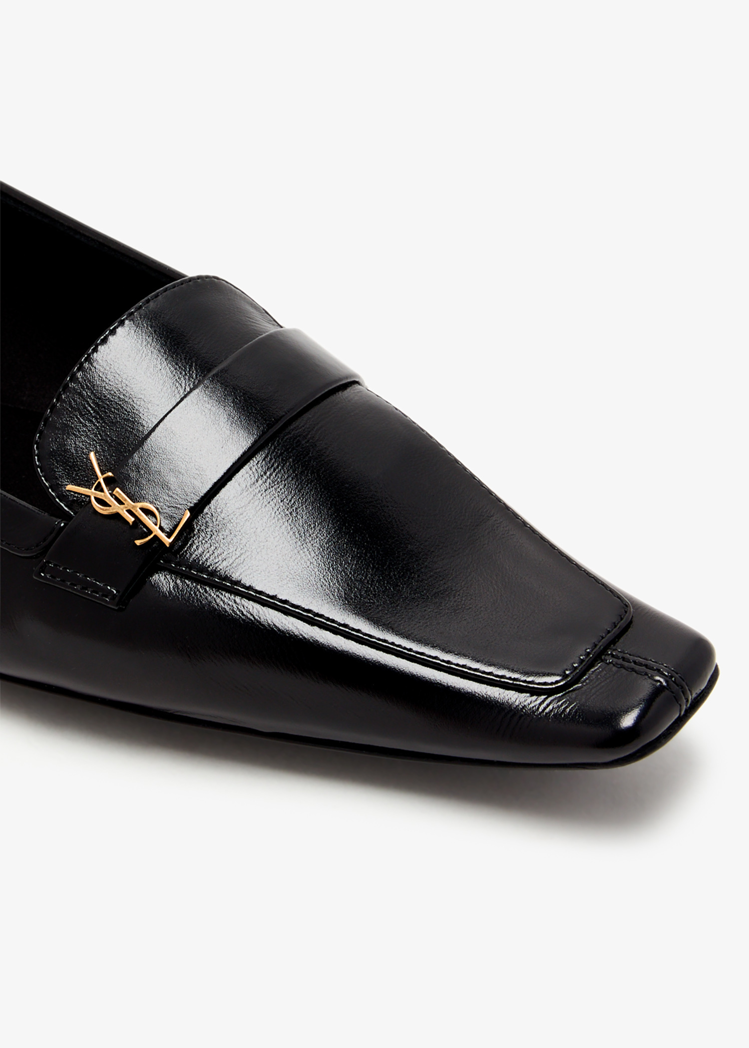 Saint Laurent Poppy ballerinas for Women - Black in UAE