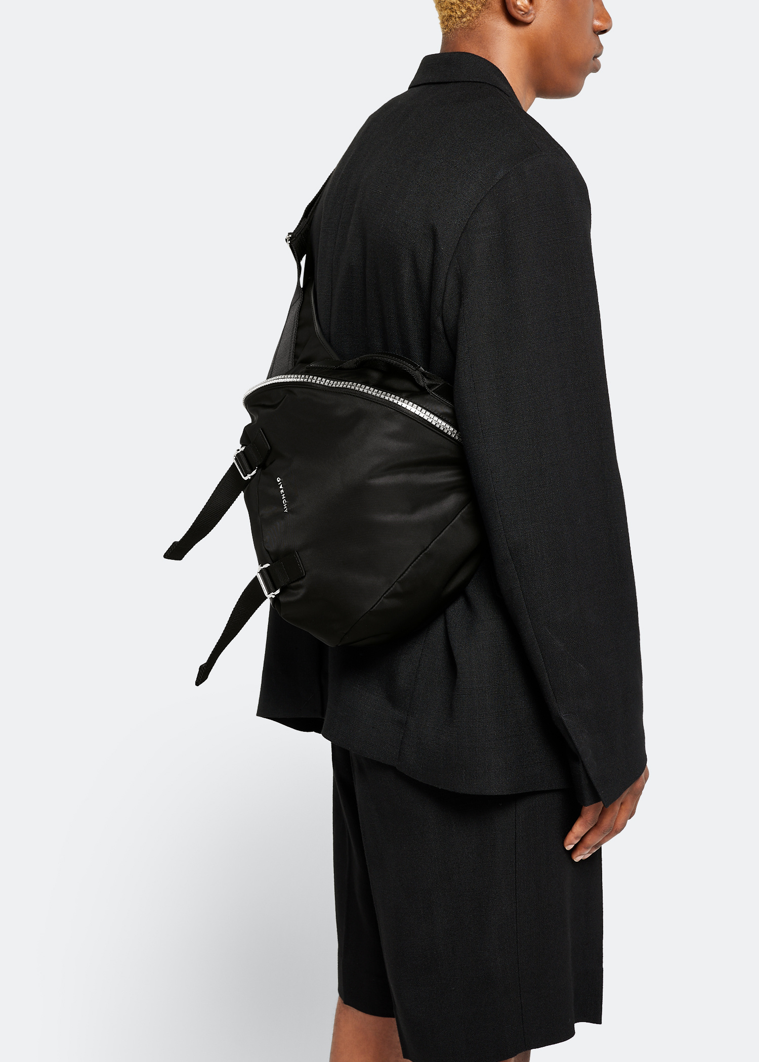 【特別セール品】 Givenchy Medium G-Zip Triangle bag for Men - Black in UAE その他