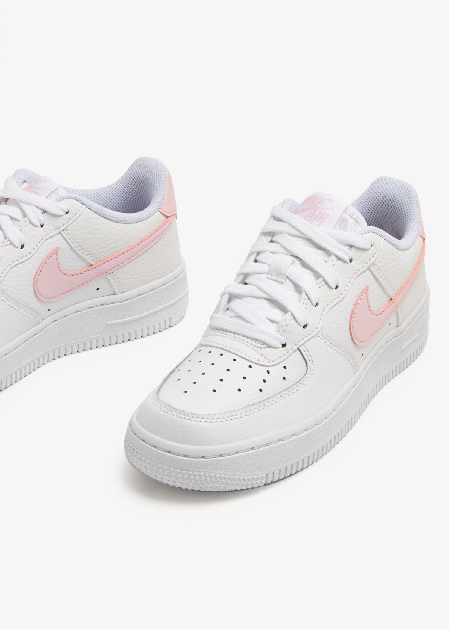 Nike Air Force 1 sneakers for Girl - White in Qatar | Level