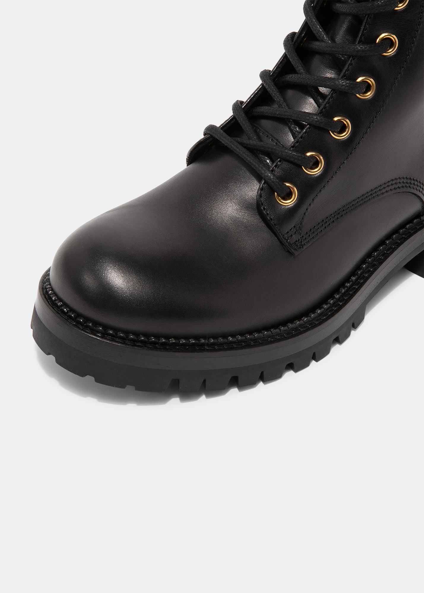 新製品情報も満載 Versace Safety Pin leather boots for Women - Black in UAE 快適グッズ・旅行小物
