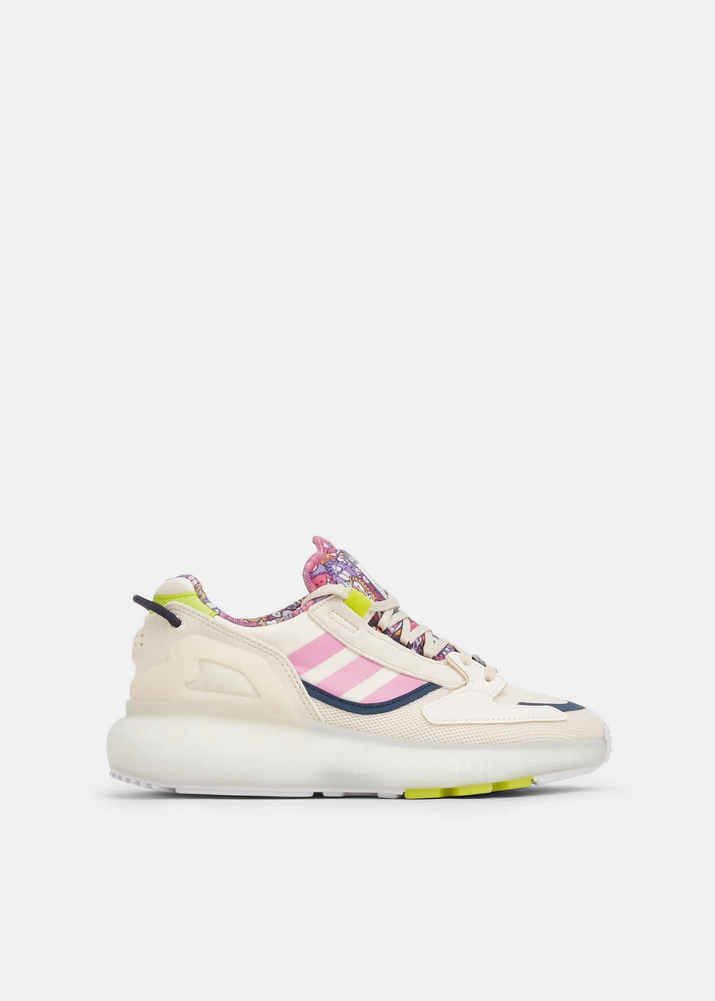 完璧わいふによる sneakers Boost 5K ZX adidas for Qatar in White - Girl セキュリティ・セーフティ