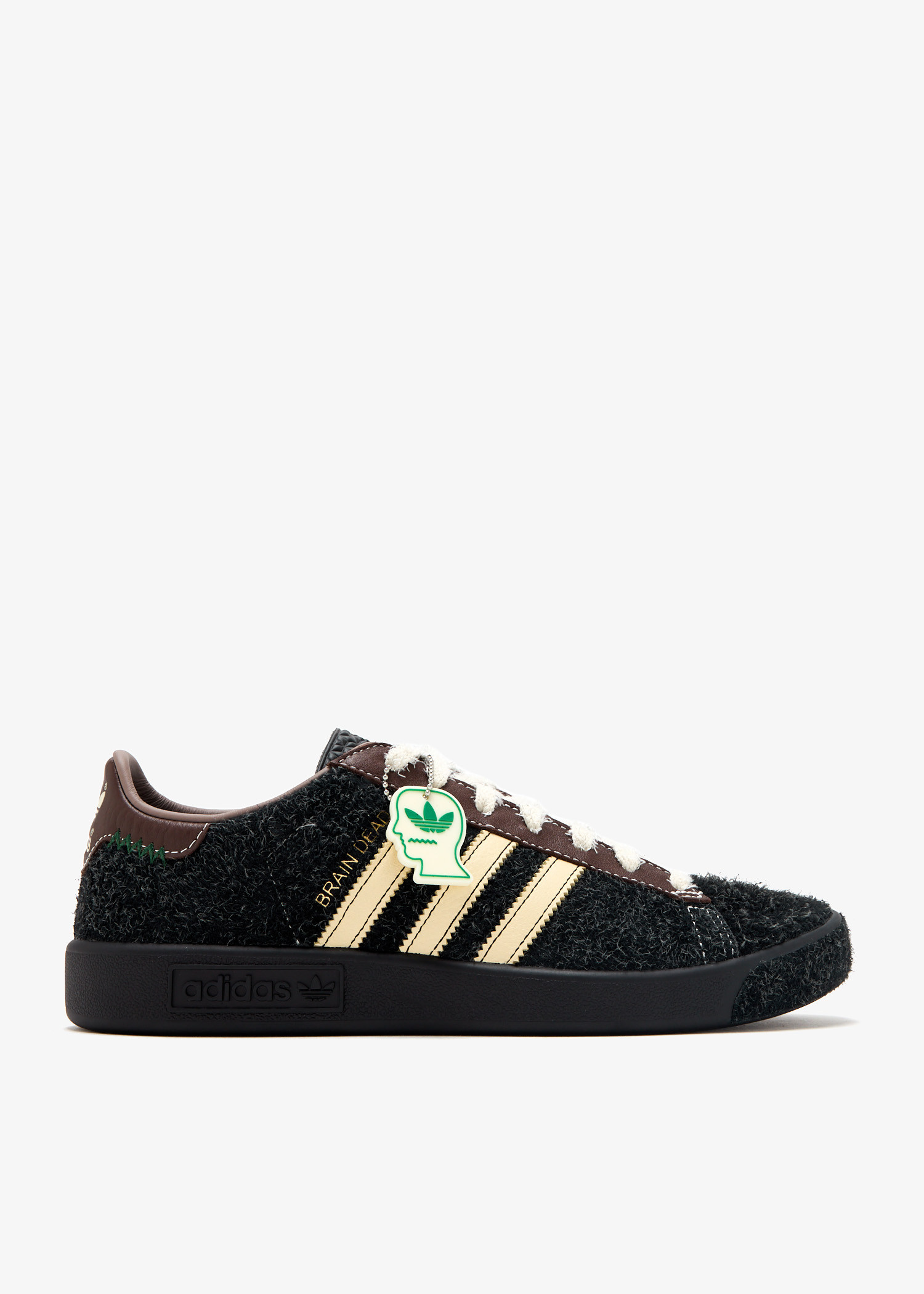 adidas x脑死森林山丘运动鞋，用于成人unisex，男人，女人