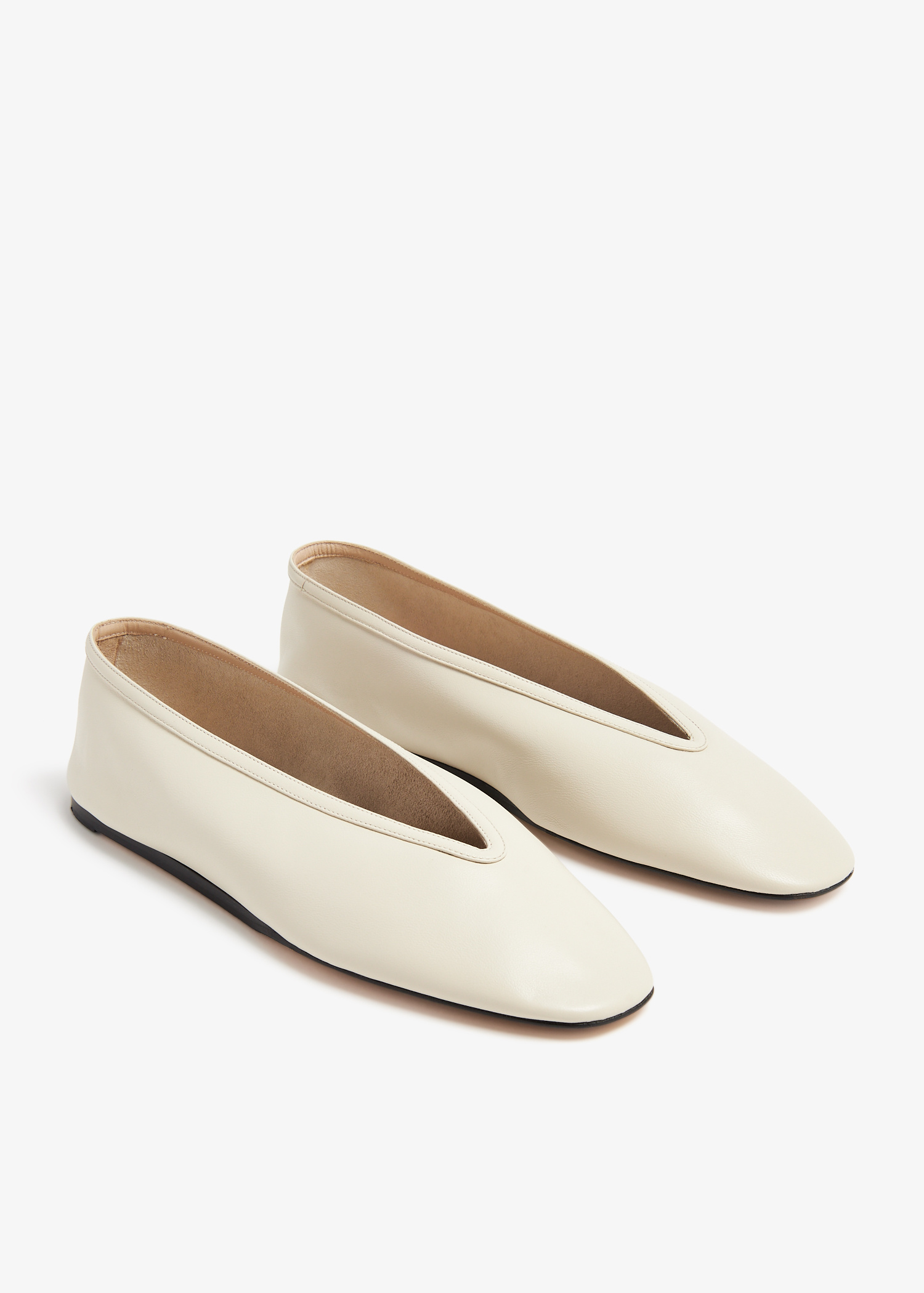 Le Monde Beryl Luna slippers for Women - Cream in Qatar