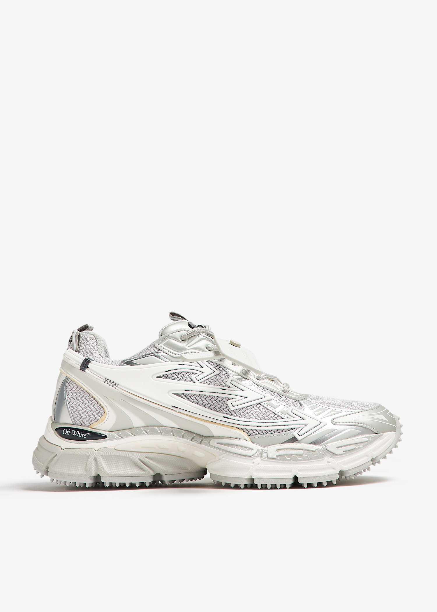 完売‼️ Sneaker Champs Living Proof