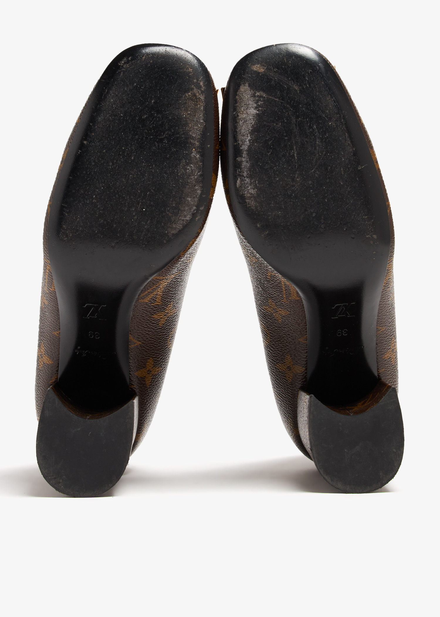 Louis Vuitton Pre-Loved Madeleine pumps for Women - Brown in