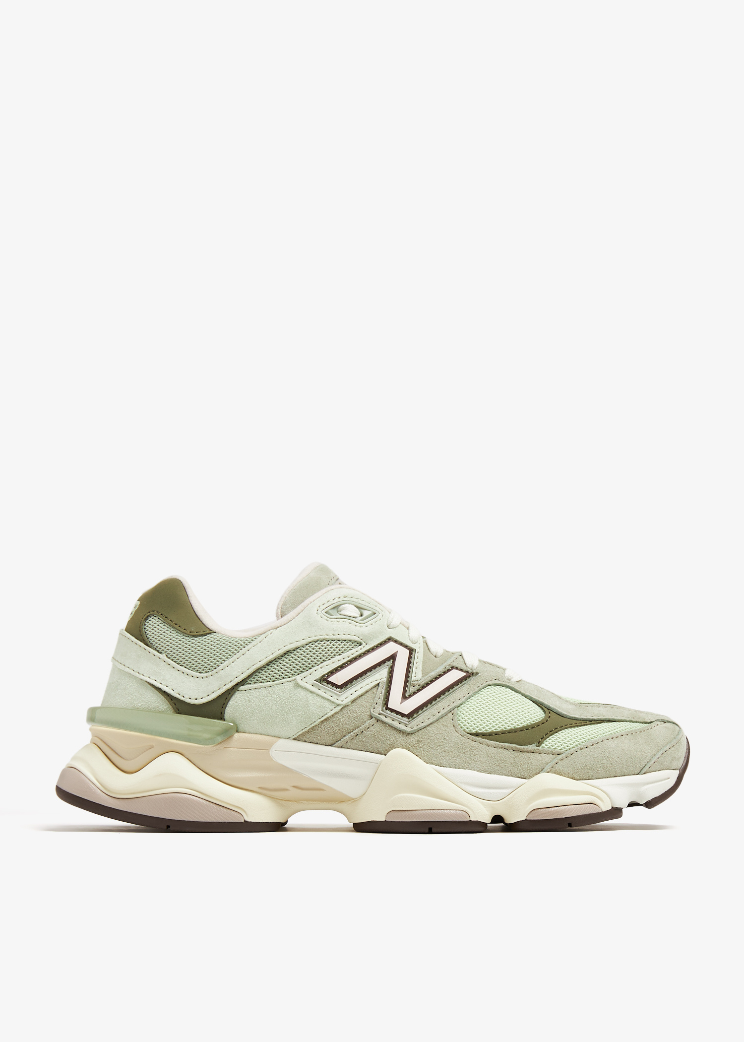 ★★New Balance★★ NBNGF21403 UNI ESSENTIAL SMALL LOGO NACI ☆New Balance☆ NBNEF21403 UNI Essential Small Logo Short Sl