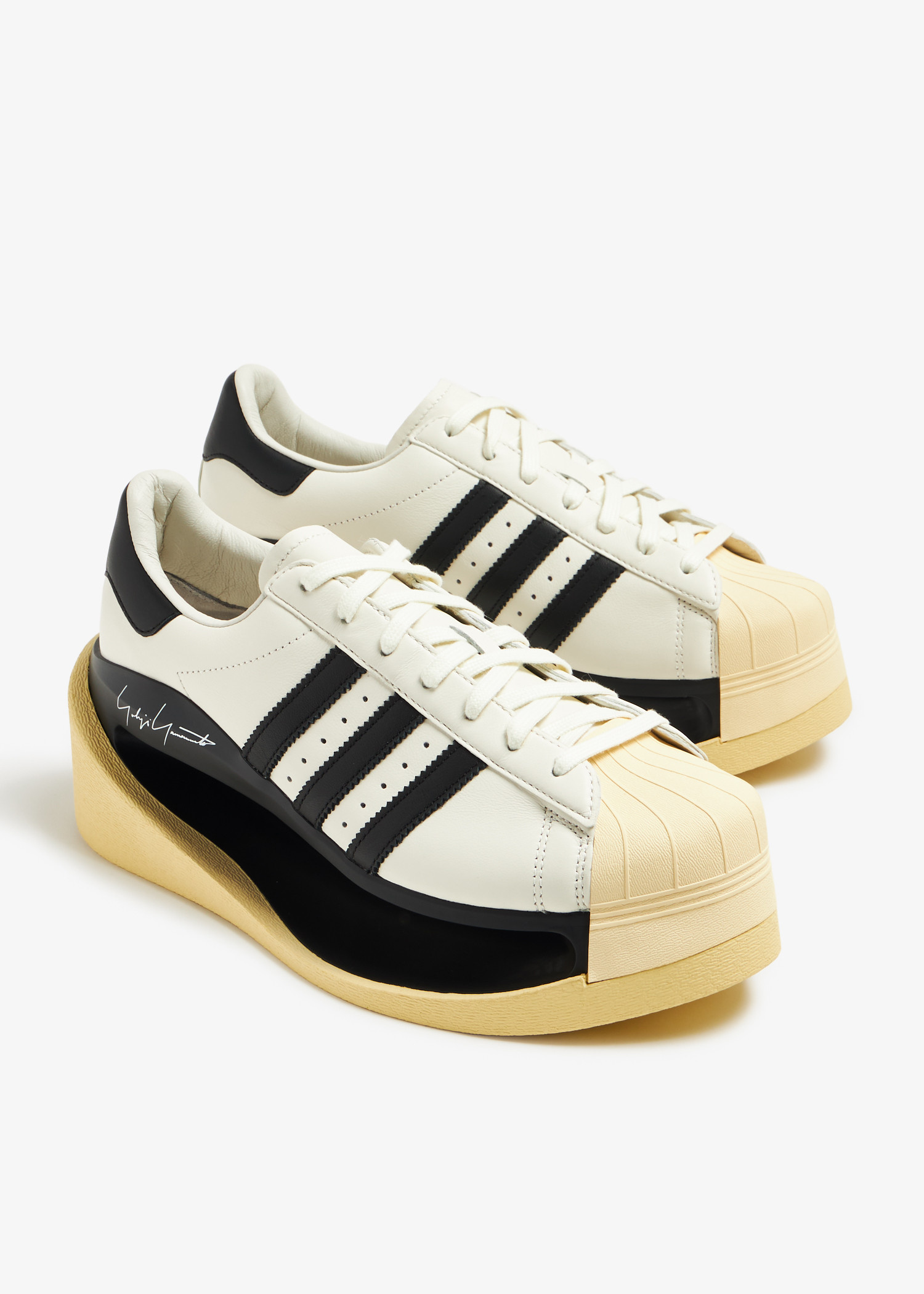 国内初の直営店 Y-3 adidas Gendo UAE in White - Women for sneakers Superstar ホビーラジコン