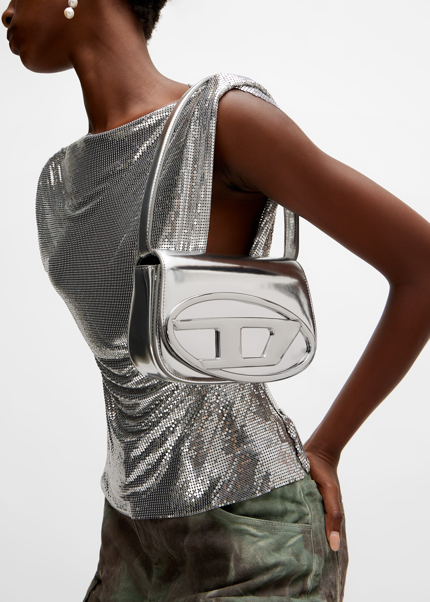 Diesel 1DR shoulder bag for Women - Silver in Qatar | Level