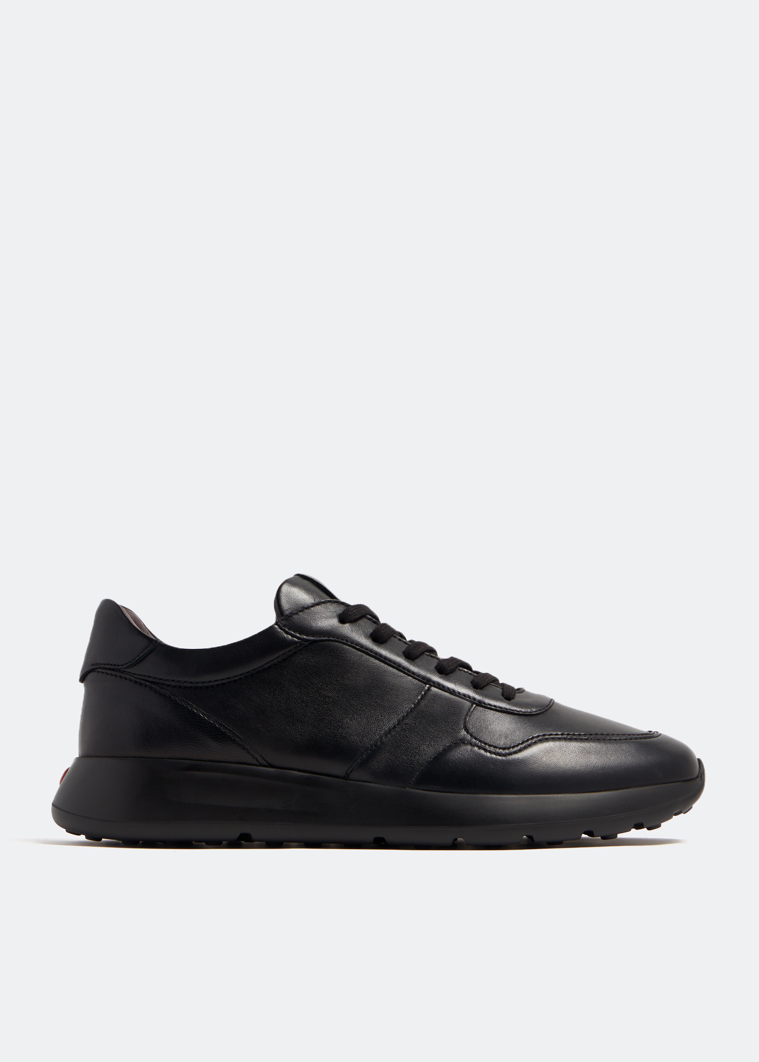 Tod's Leather sneakers for Men - Black in UAE | Level Shoes