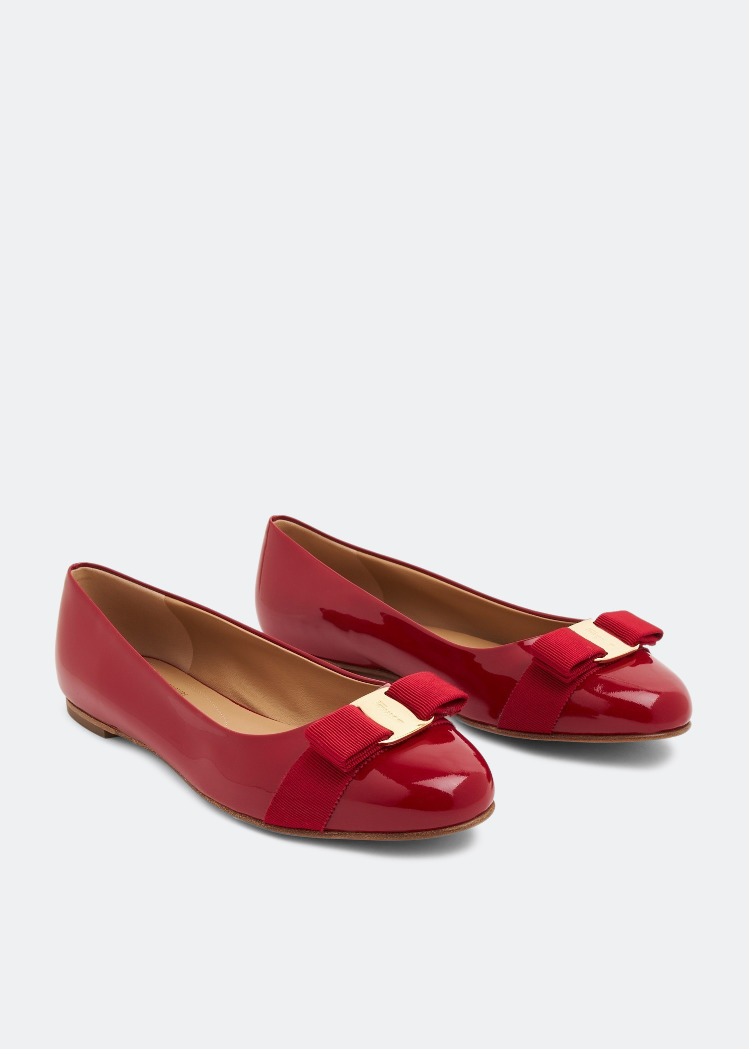 Ferragamo Varina ballet flats for Women - Red in UAE | Level