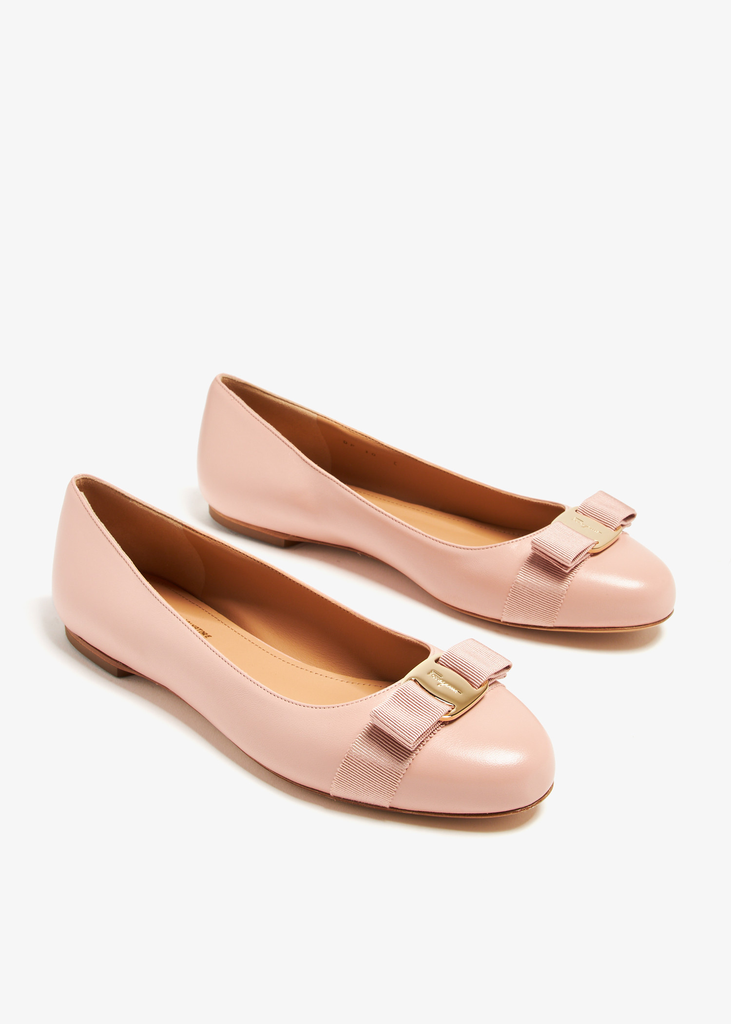 Ferragamo Varina ballet flats for Women - Pink in USA | Level Shoes