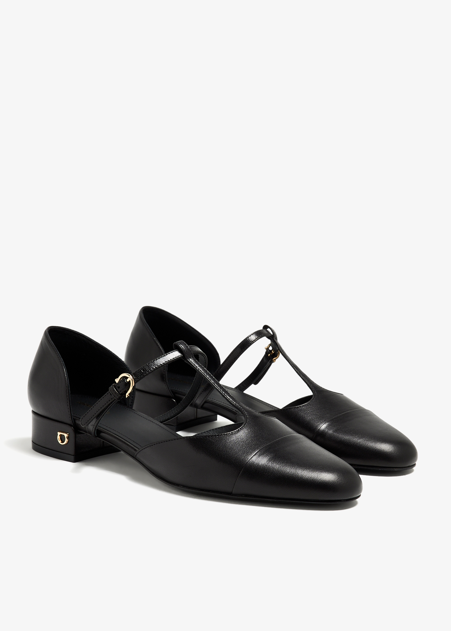 ✨美品✨Salvatore Ferragamoブラックレザーブーツ　51/2Ｄ ✨美品✨Salvatore Ferragamoブラックレザーブーツ 51/2D