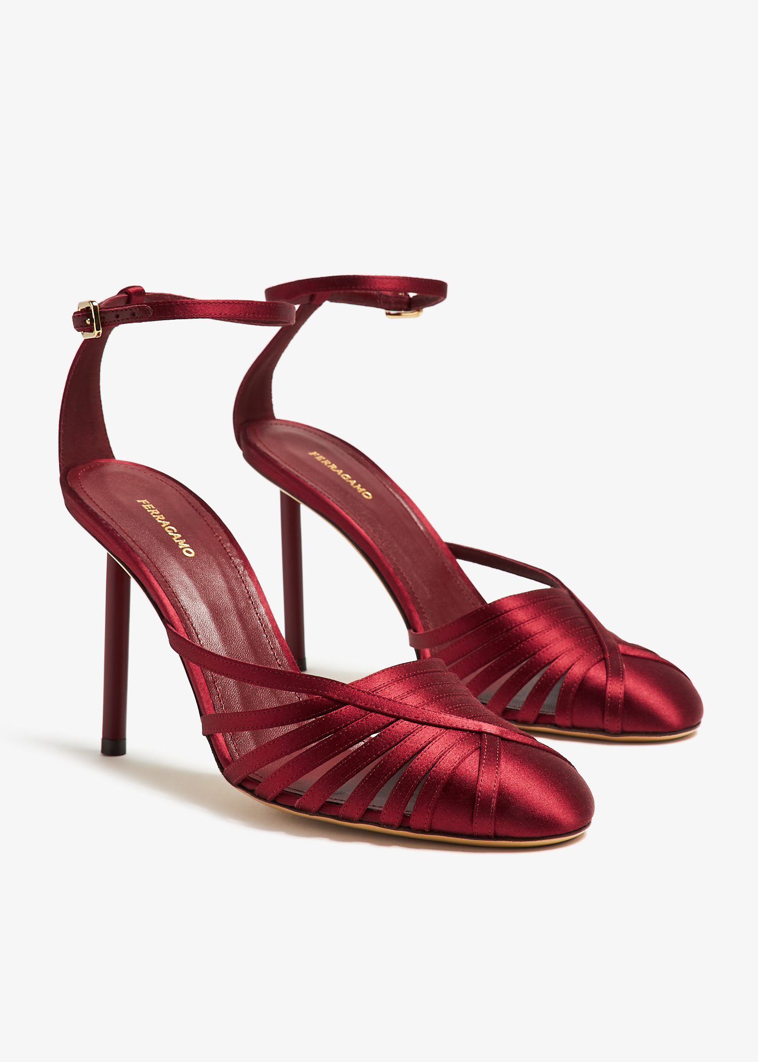 【送料&関税込】Ferragamo Strappy Pumps Ferragamo Strappy pumps for Women - Red in UAE | Level Shoes