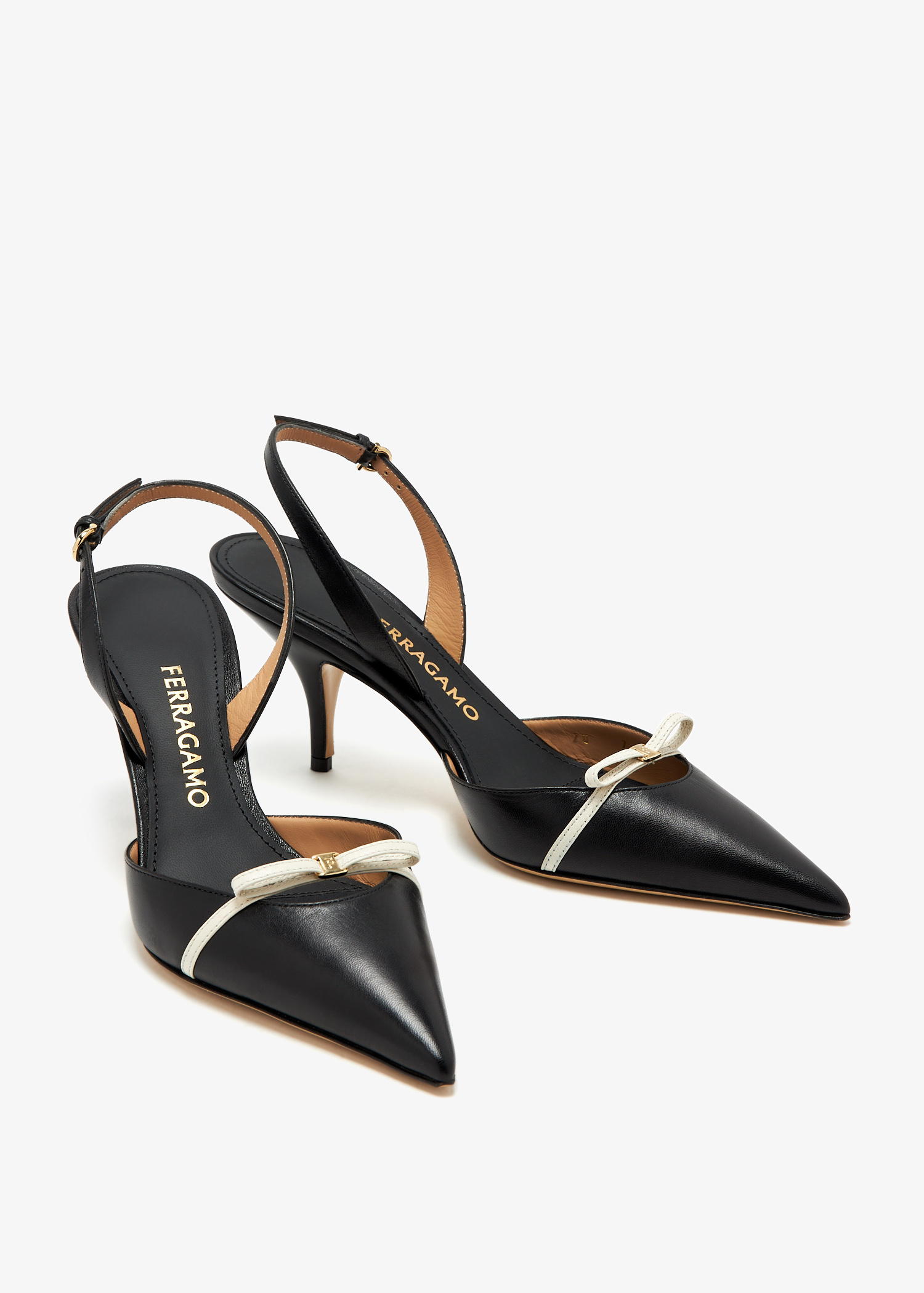 SALVATORE FERRAGAMO ミニボウフリップフロップ Mini bow flip flop - Women | Ferragamo