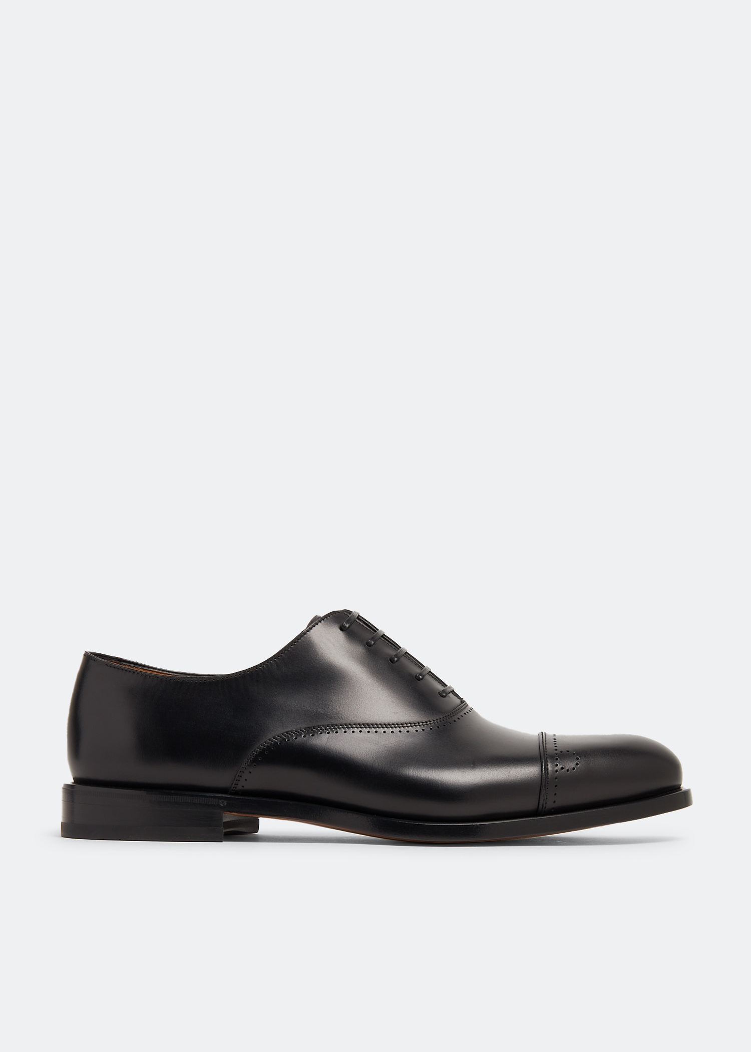 Ferragamo Leather Oxford shoes for Men - Black in UAE