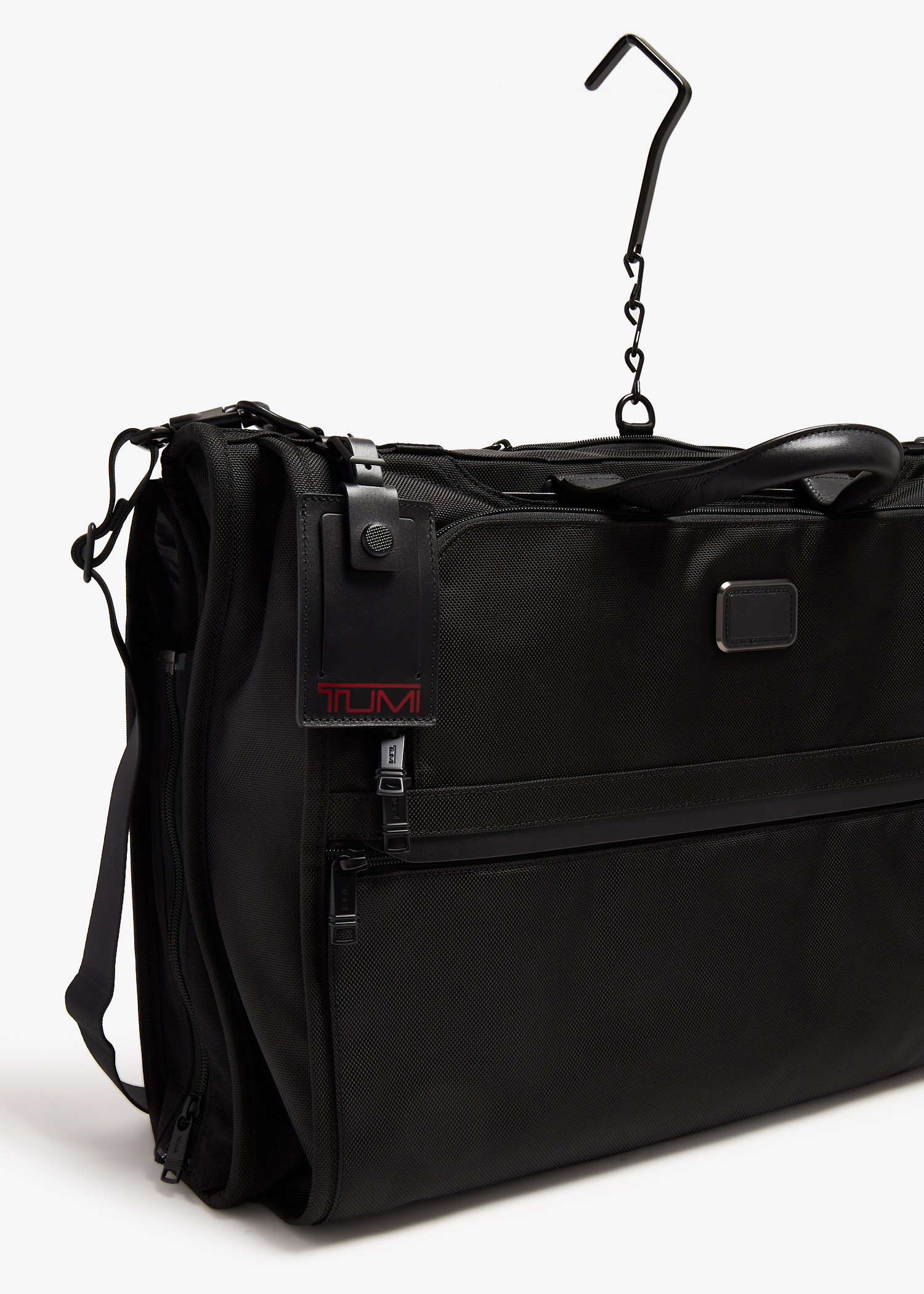 TUMI Tri-fold carry-on garment bag for Men - Black in Oman | Level