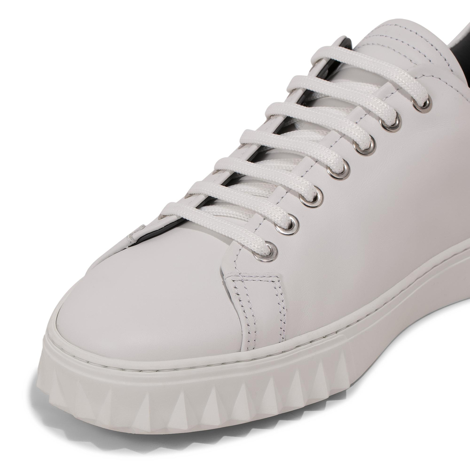 【送料&関税込】Ferragamo Ivory Leather Sneakers 送料&関税込】Ferragamo Ivory Leather Sneakers Ferragamo