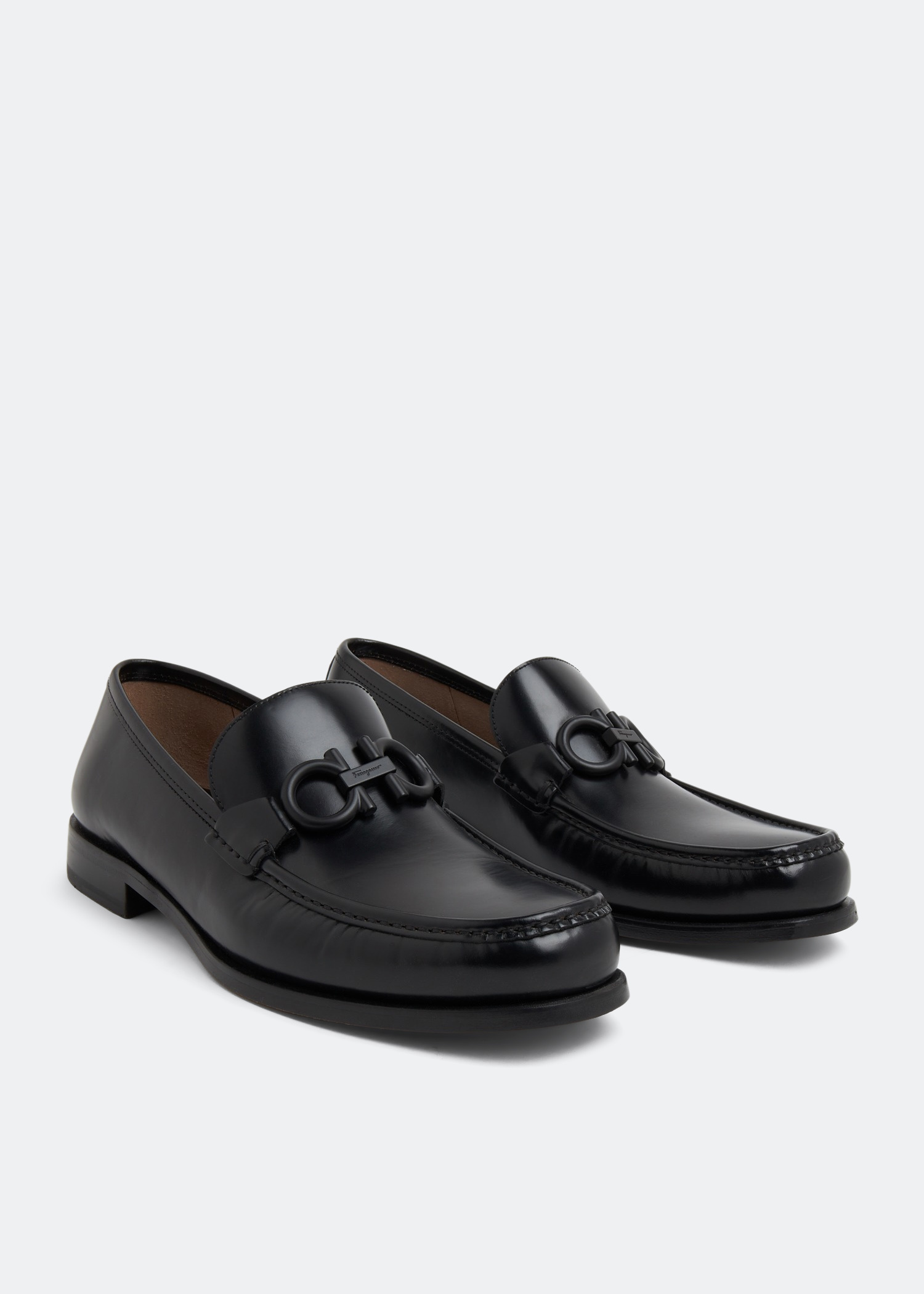 Ferragamo Rolo mocassin loafers for Men - Black in UAE