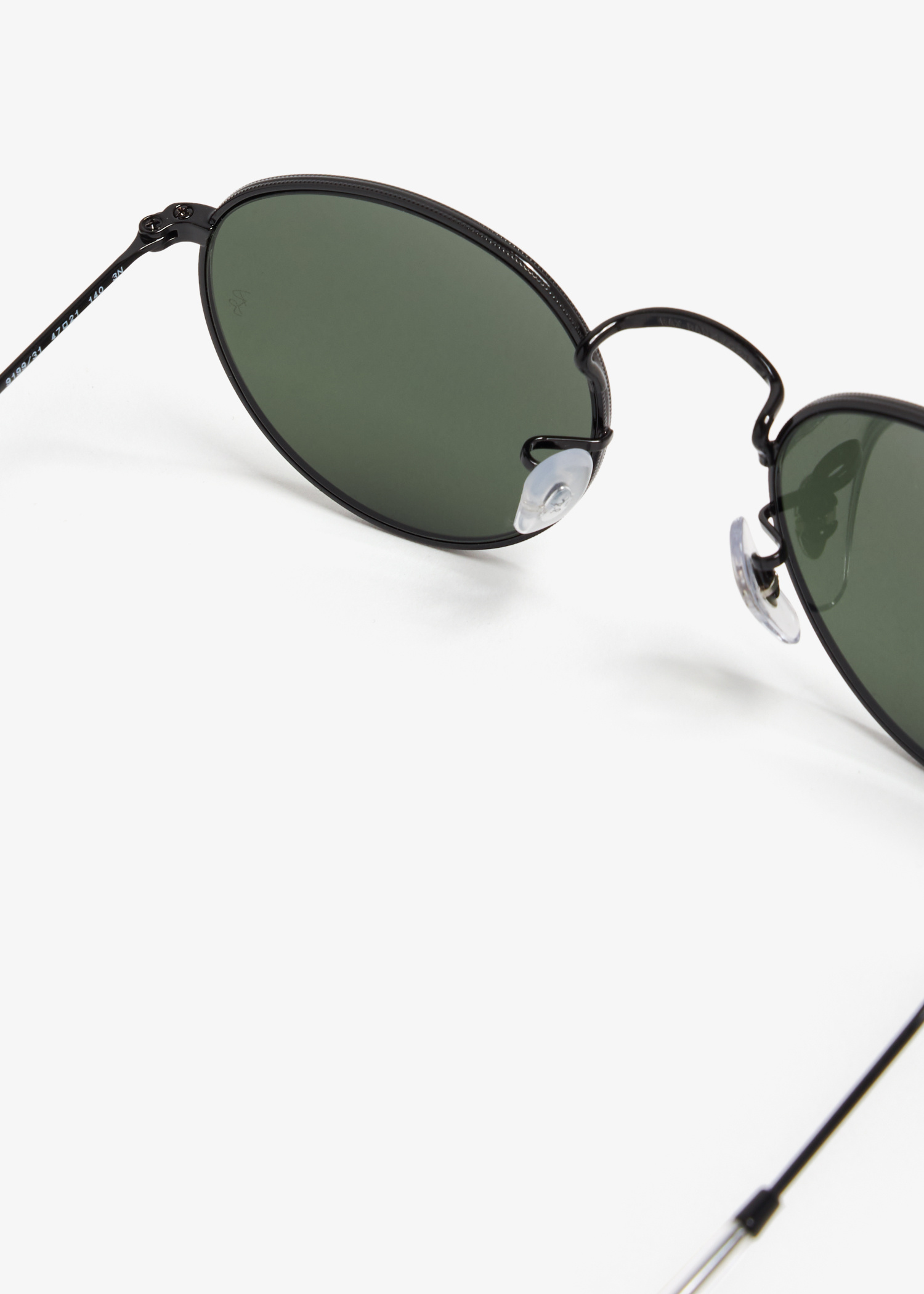 Ray-Ban Round Metal sunglasses for Men - Black in Bahrain | Level