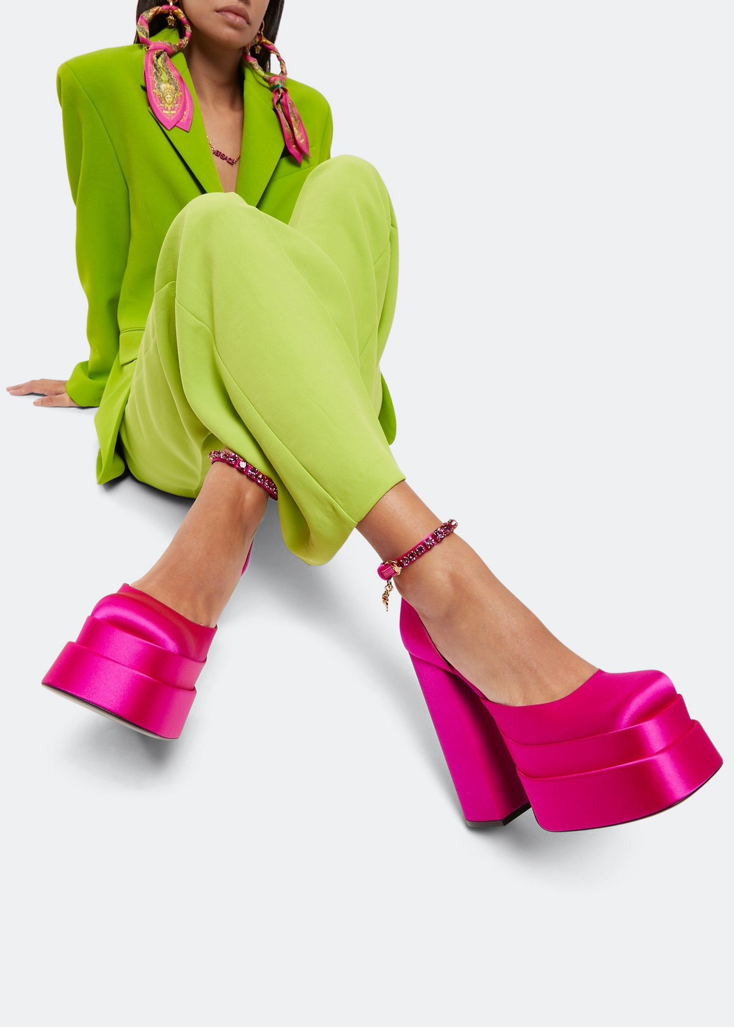 Versace Medusa Aevitas platform pumps for Women - Pink in