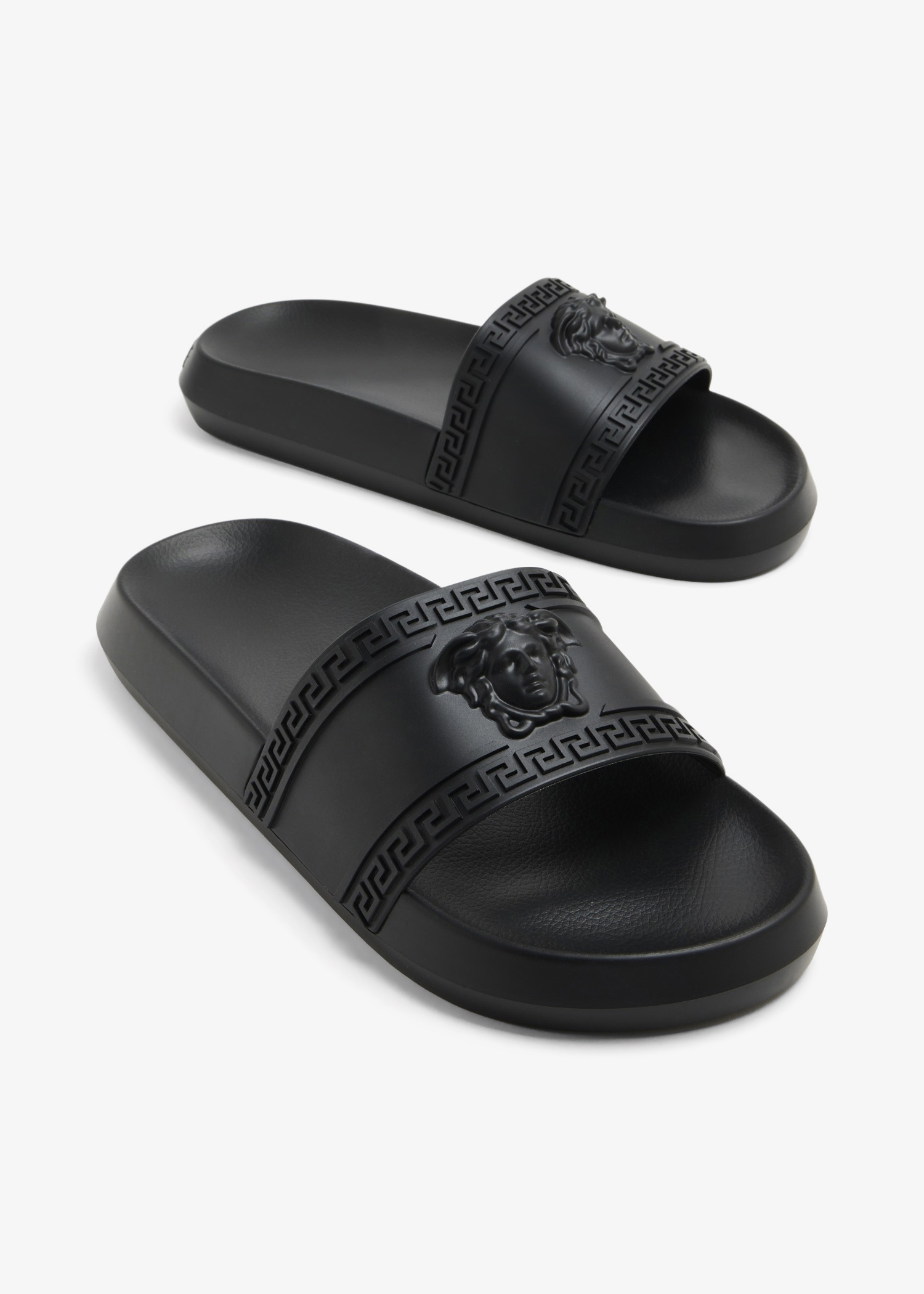 【関税＆送料込み】Versace 'La Medusa' Slides La Medusa Sliders | VERSACE US