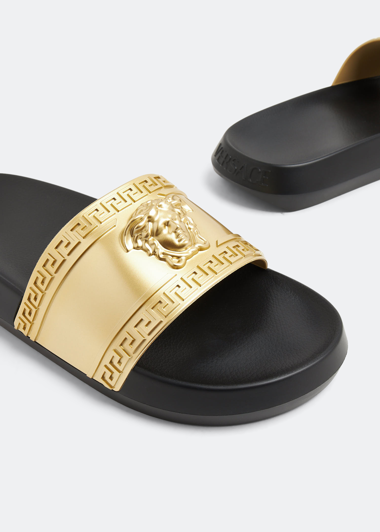 お洒落★VERSACE 'LA MEDUSA' SLIDES スライドサンダル VERSACE La Medusa Slides Sandals 36 Heel Mules Camo Shoes | eBay