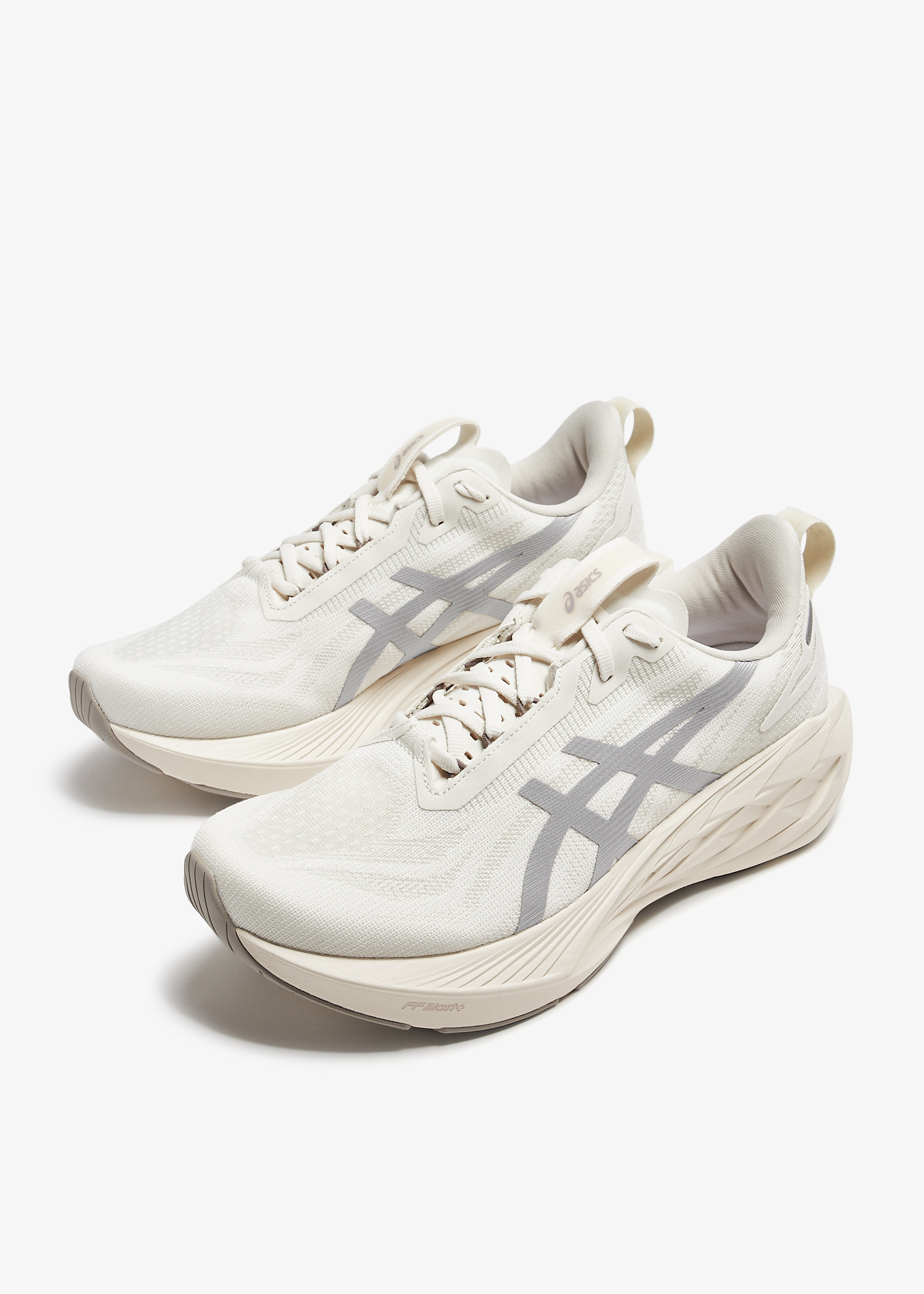 ASICS Novablast 4 LE sneakers for Men - Cream in USA | Level Shoes