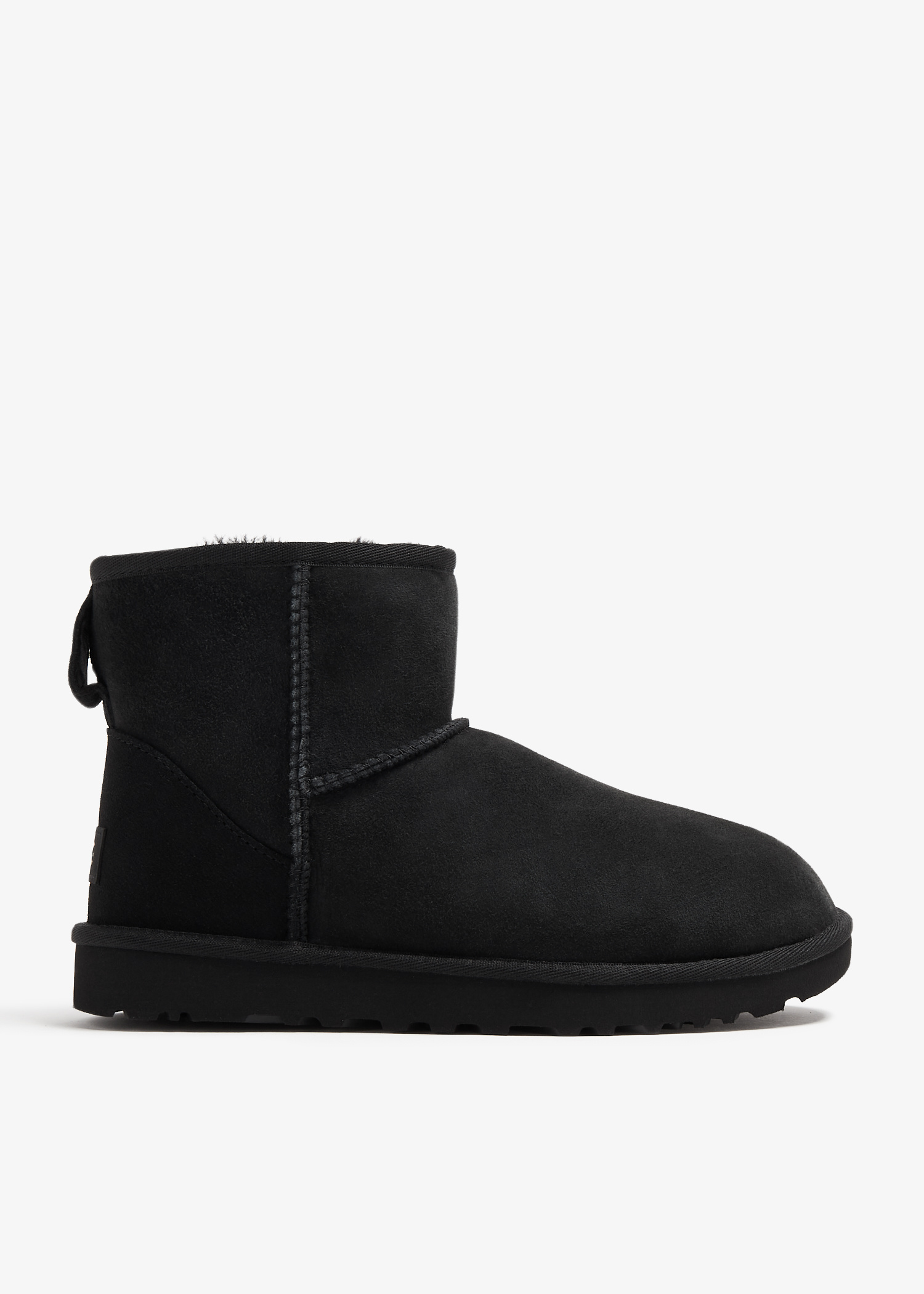 UGG Classic Mini II boots for Women - Black in UAE | Level Shoes