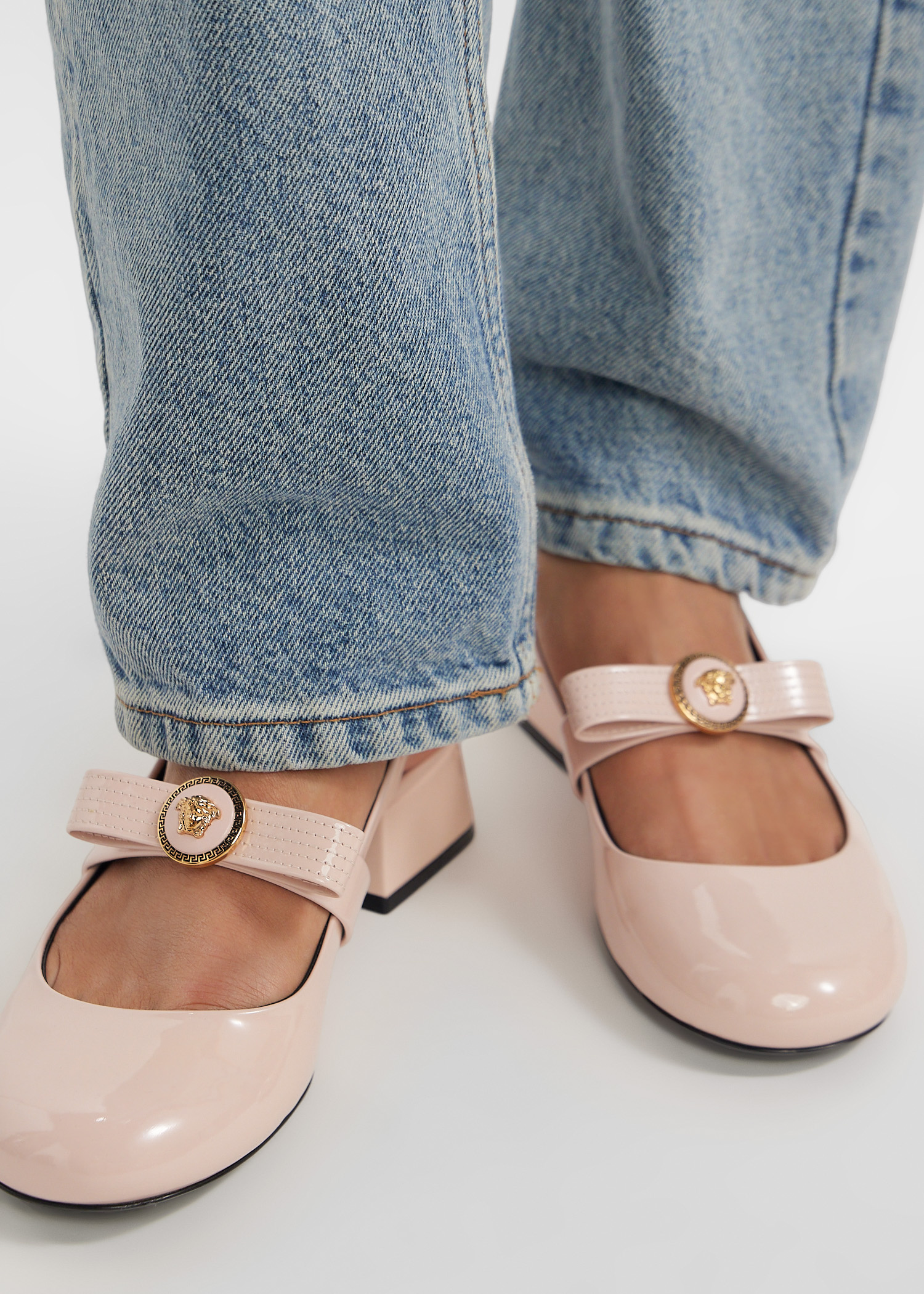 【Versace】 Gianni Ribbon calf hair Mary Janeフラット Gianni Ribbon calf hair Mary Jane flats in brown - Versace