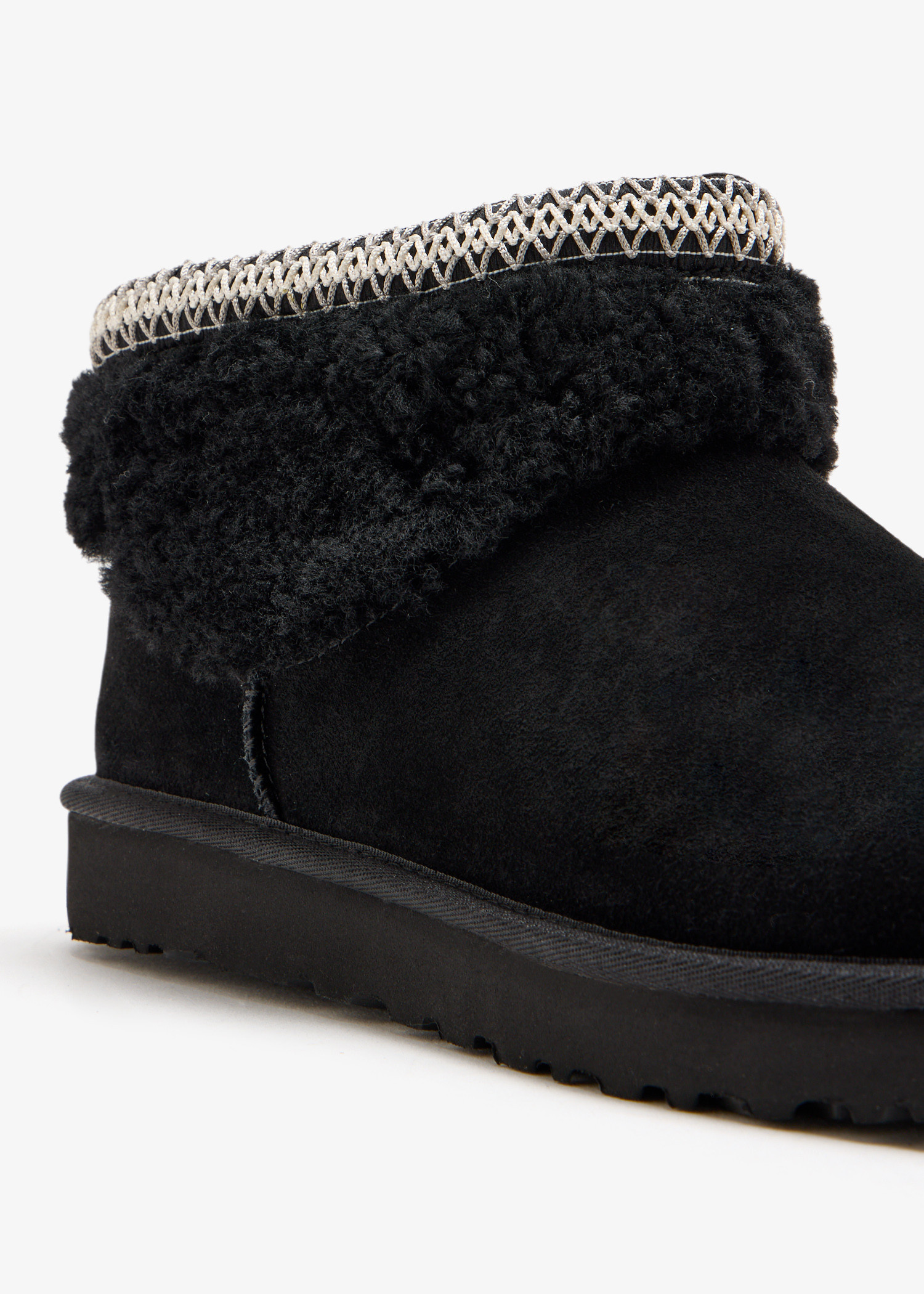 UGG Classic Ultra Mini Maxi Curly boots for Women - Black in USA