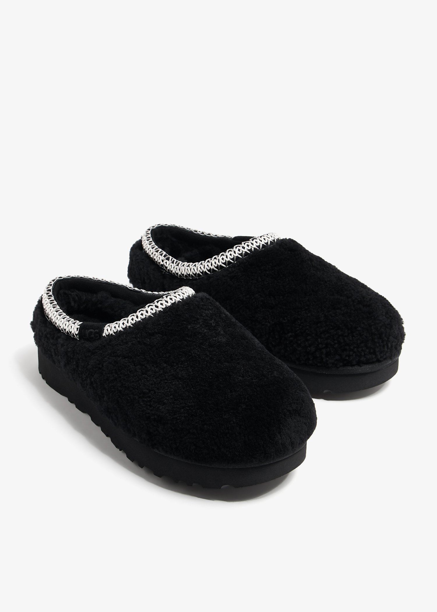 UGG Tasman Maxi Curly slippers for Women - Black in USA | Level Shoes