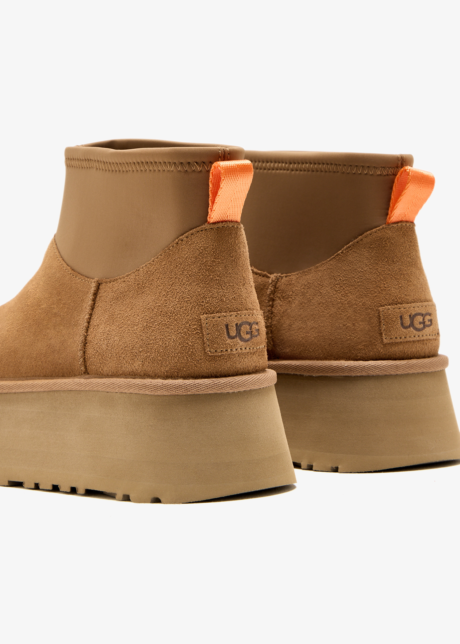 UGG Classic mini dipper boots for Women - Brown in UAE | Level Shoes