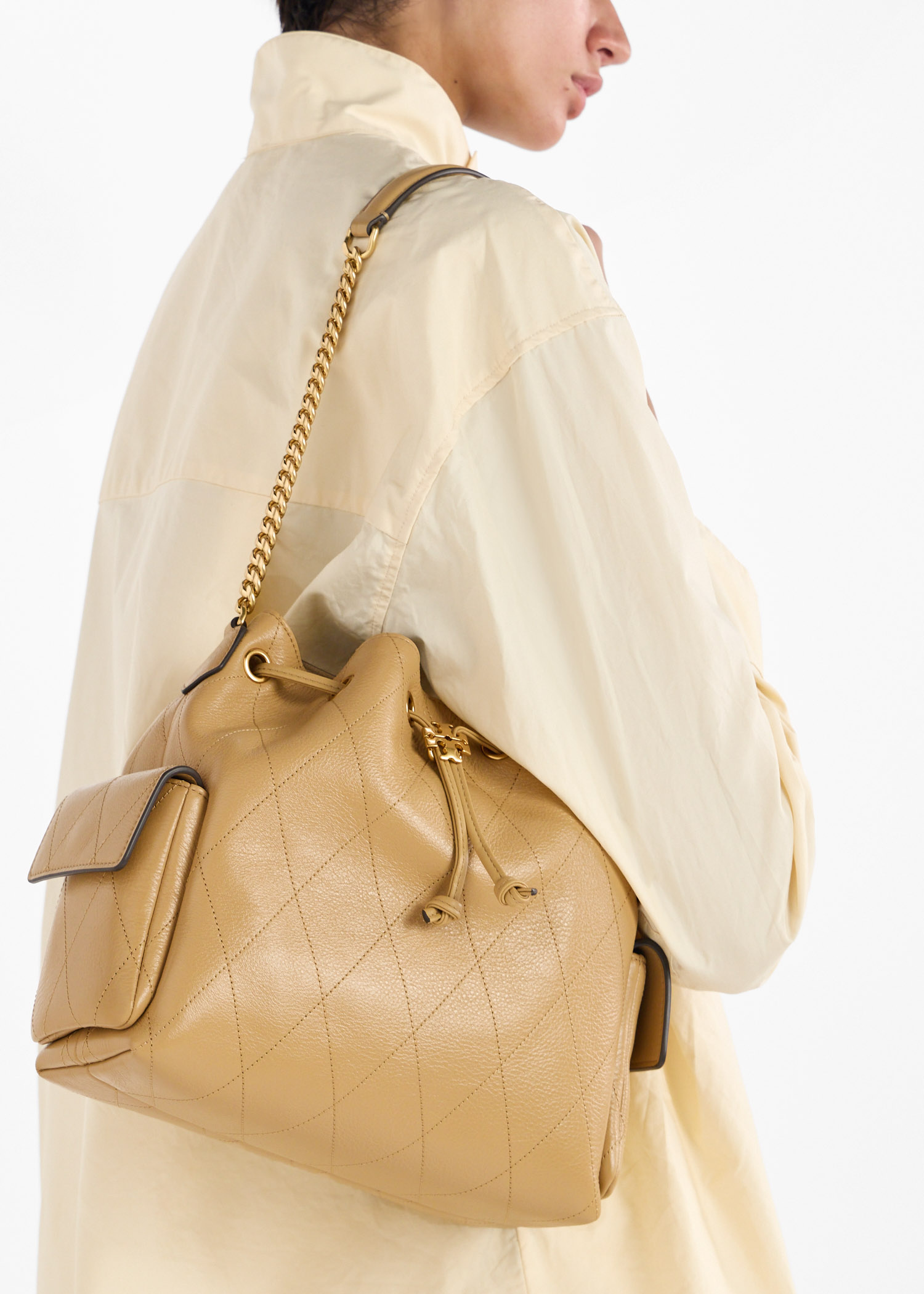 Tory Burch Charlie quilted drawstring bucket bag for Women - Beige