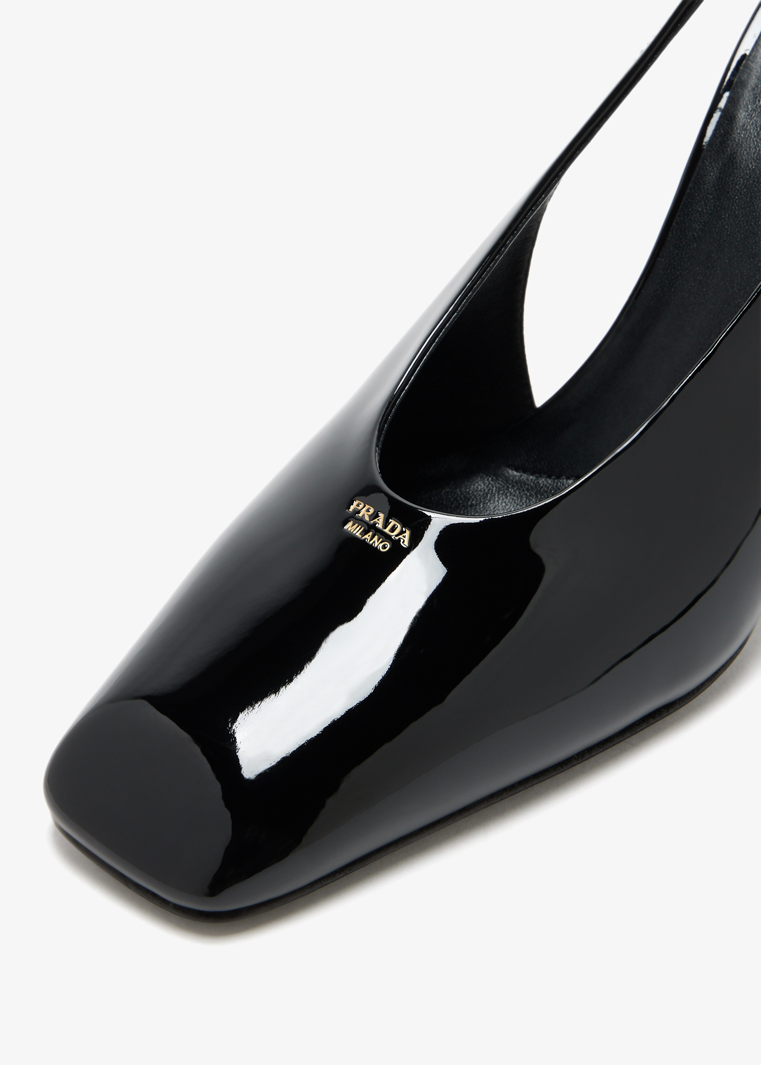 【関税込み】PRADA Patent leather slingback ballet flats Patent leather slingback flats in red - Prada | Mytheresa