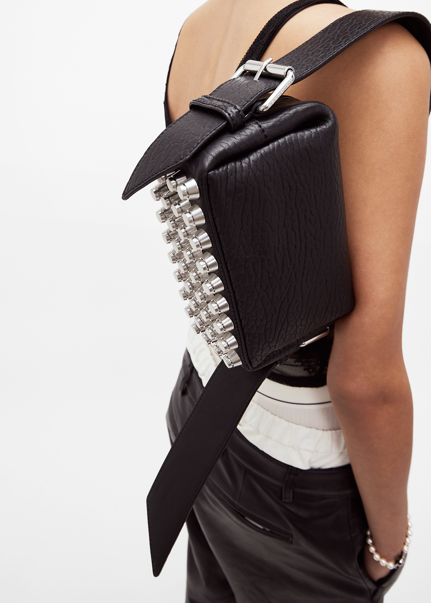 ショルダーバッグ・ポシェット ALEXANDER WANG Woman Shoulder bag Black 20324K20L 001 Ricco Small Bag in Lambskin Leather in BLACK | alexanderwang®