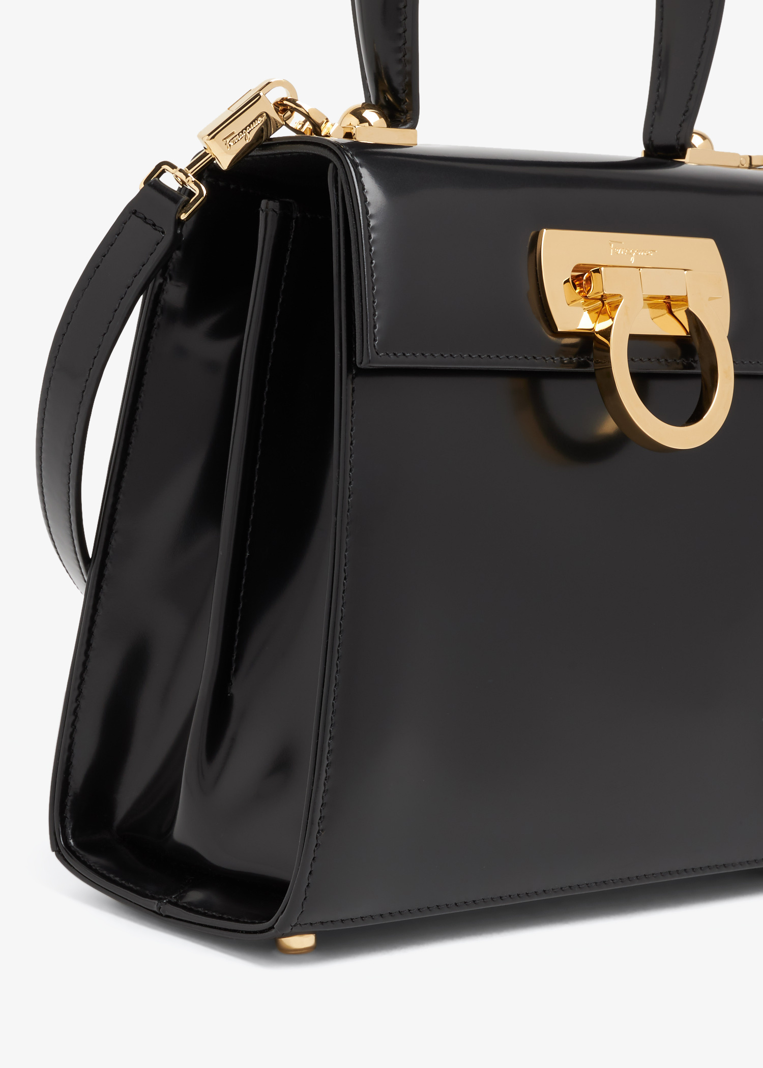 SALVATORE FERRAGAMO チャミンクトトハック 216797771984 NERO Salvatore Ferragamo Gancini Shiny Tessuto Leather Top Handle