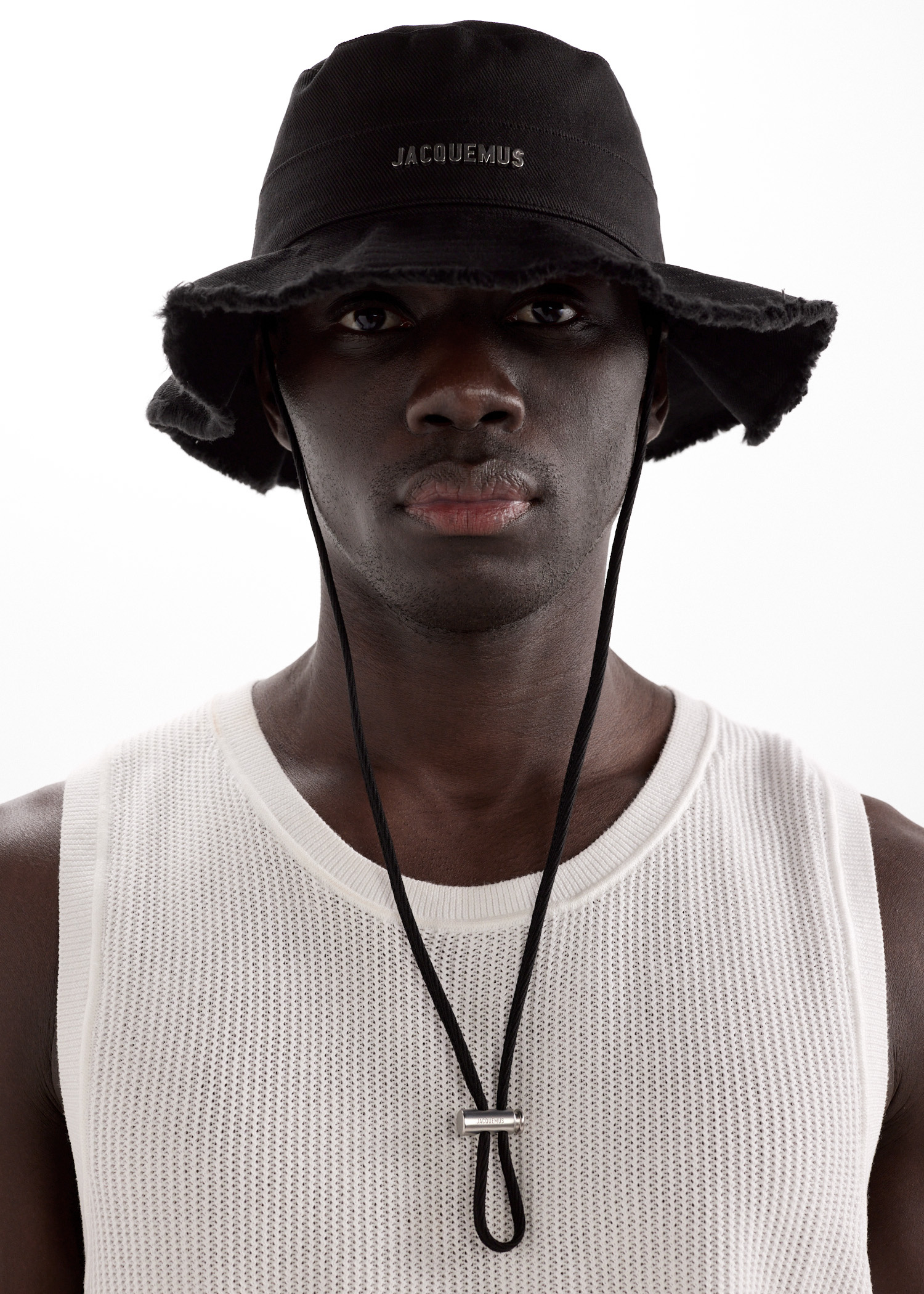 【関税＆送料込み】Jacquemus \"Le Bob\" Hat Unisex LE BOB DE-NIMES HAT for Unisex - Jacquemus sale | Biffi