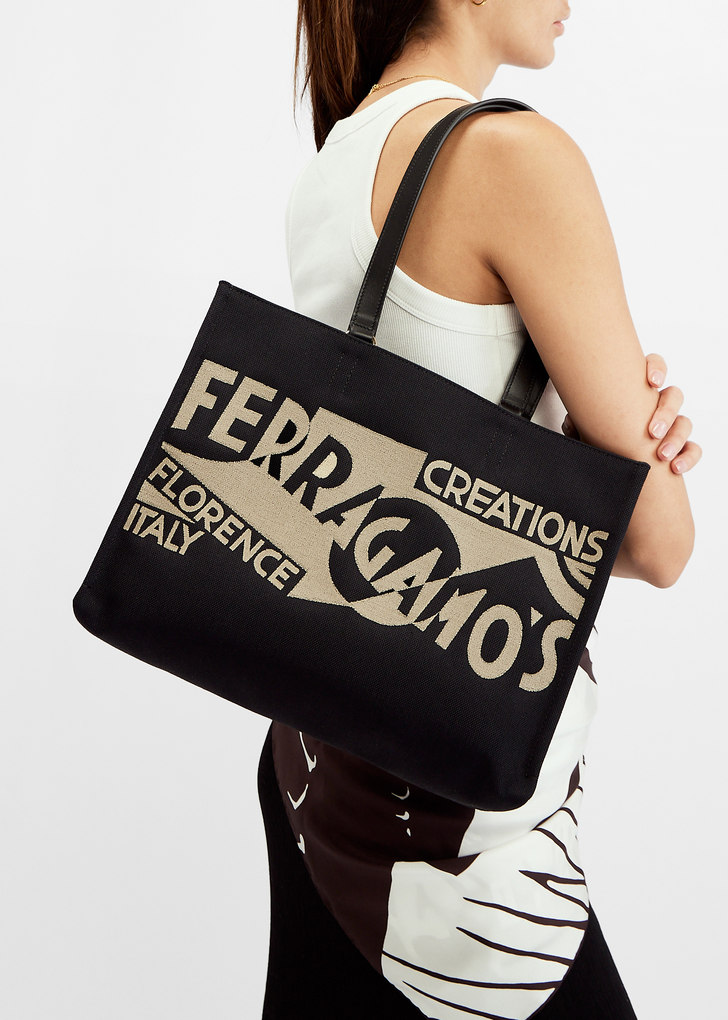 Ferragamo Logo M tote bag for Women - Black in UAE | Level Shoes